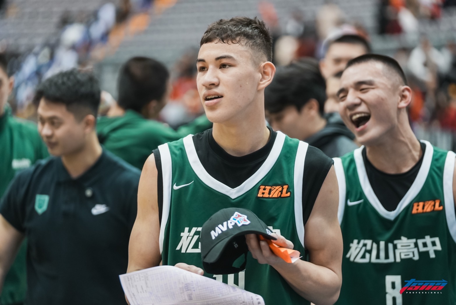 HBL》查傑拖一條腿也要拚冠軍　隊友罰球背對是出於信任