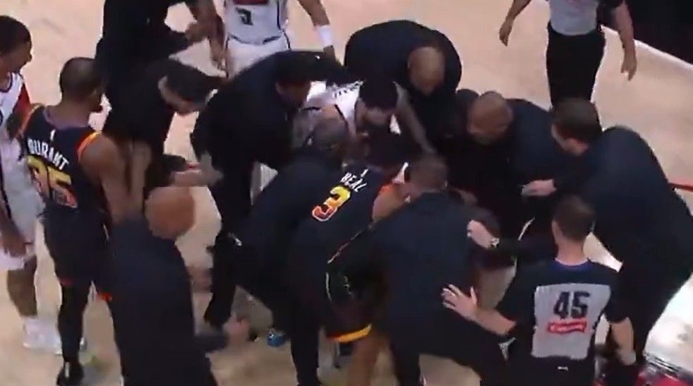 NBA》影／流血衝突大場面！　Mason Plumlee、Steven Adams雙雙驅逐出場
