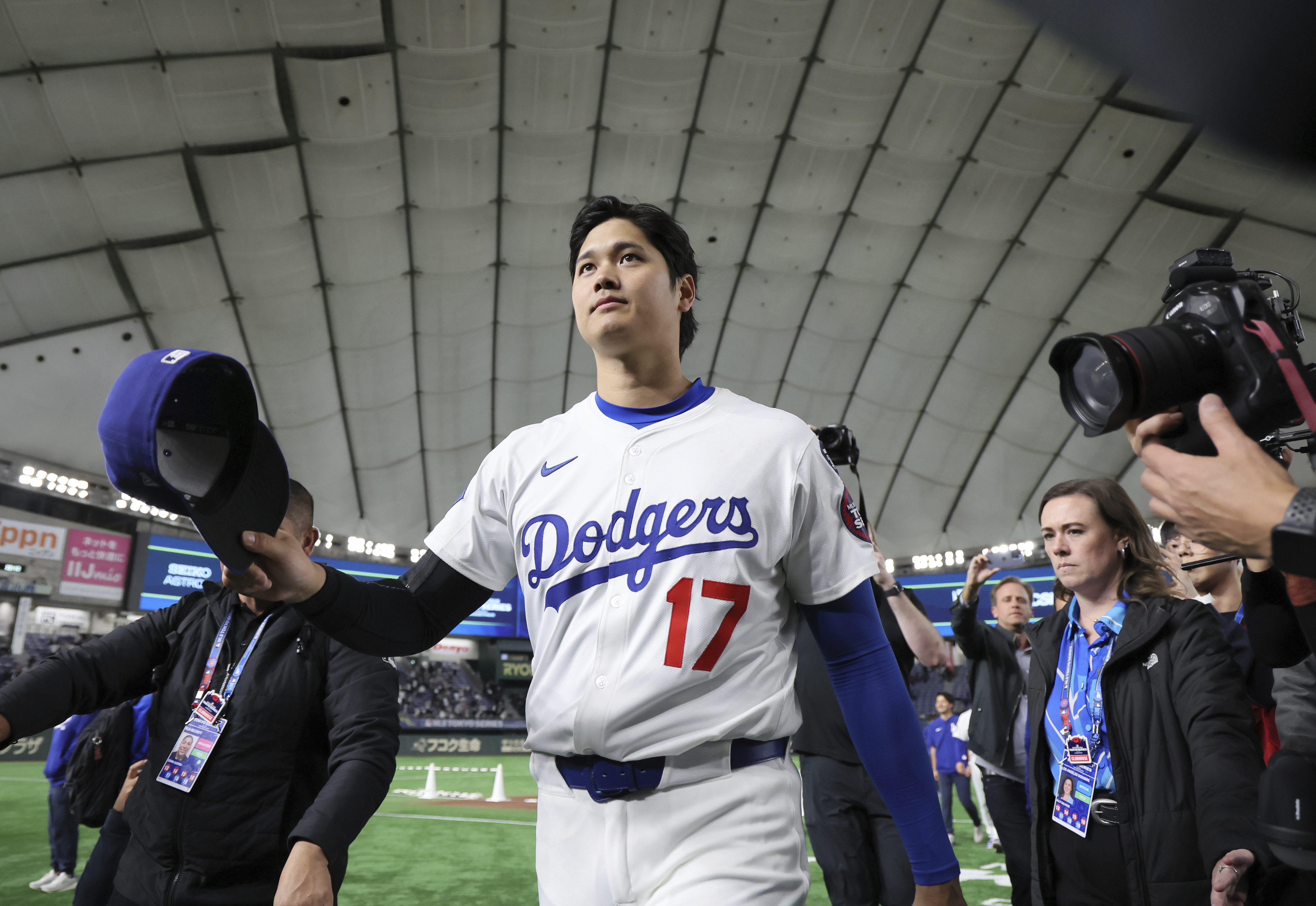 MLB海外賽》小熊故意保送大谷翔平被狂噓　美媒批判：乾脆直接舉白旗投降