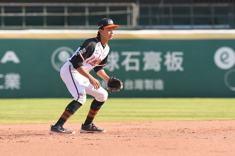 中職》影／余德龍跟林泓弦同場先發破紀錄！　也都發生失誤