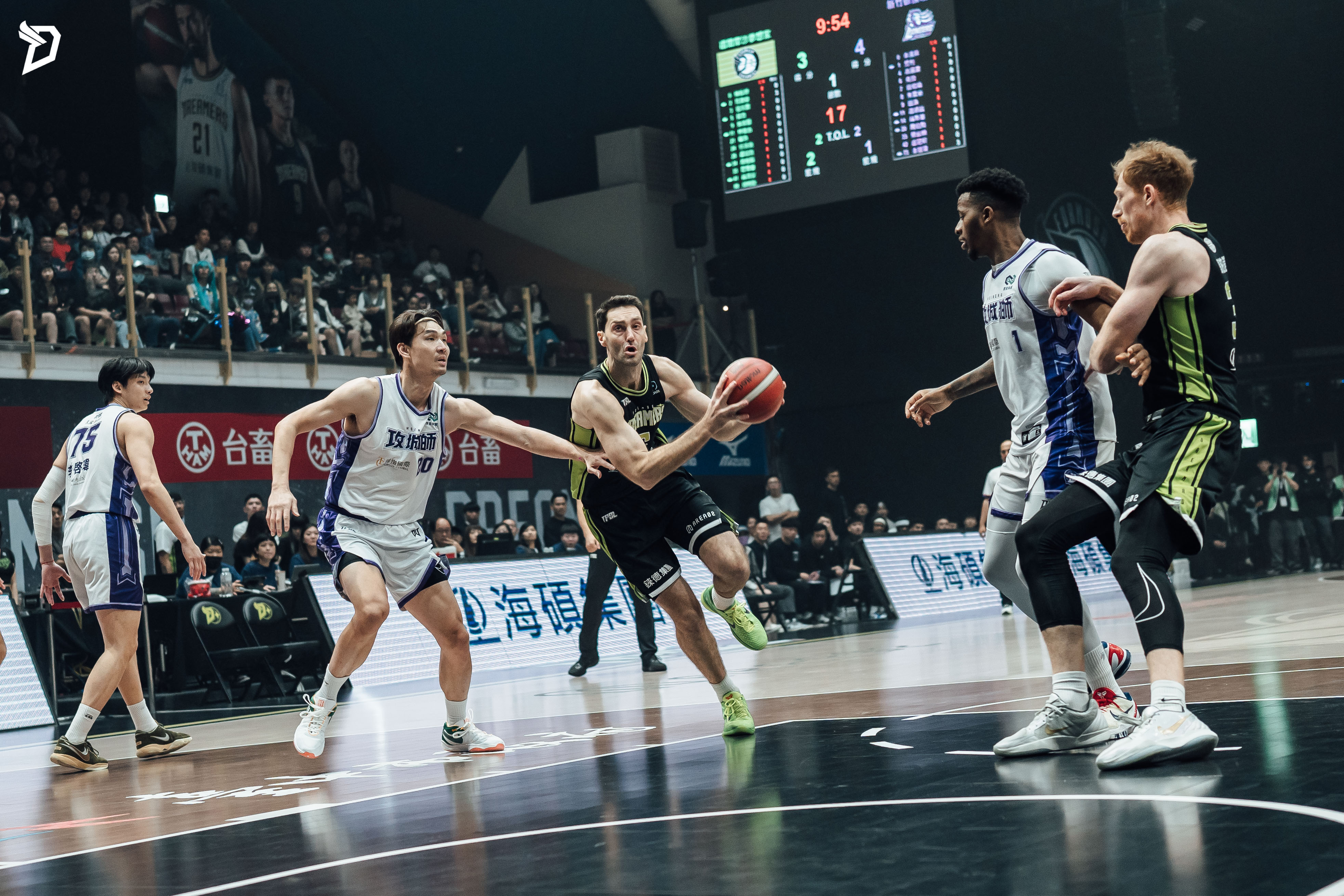 TPBL》貝奇：「生涯打過最激烈的比賽」　林俊吉：「在衝突後的暫停，霍爾曼有鼓勵大家」　