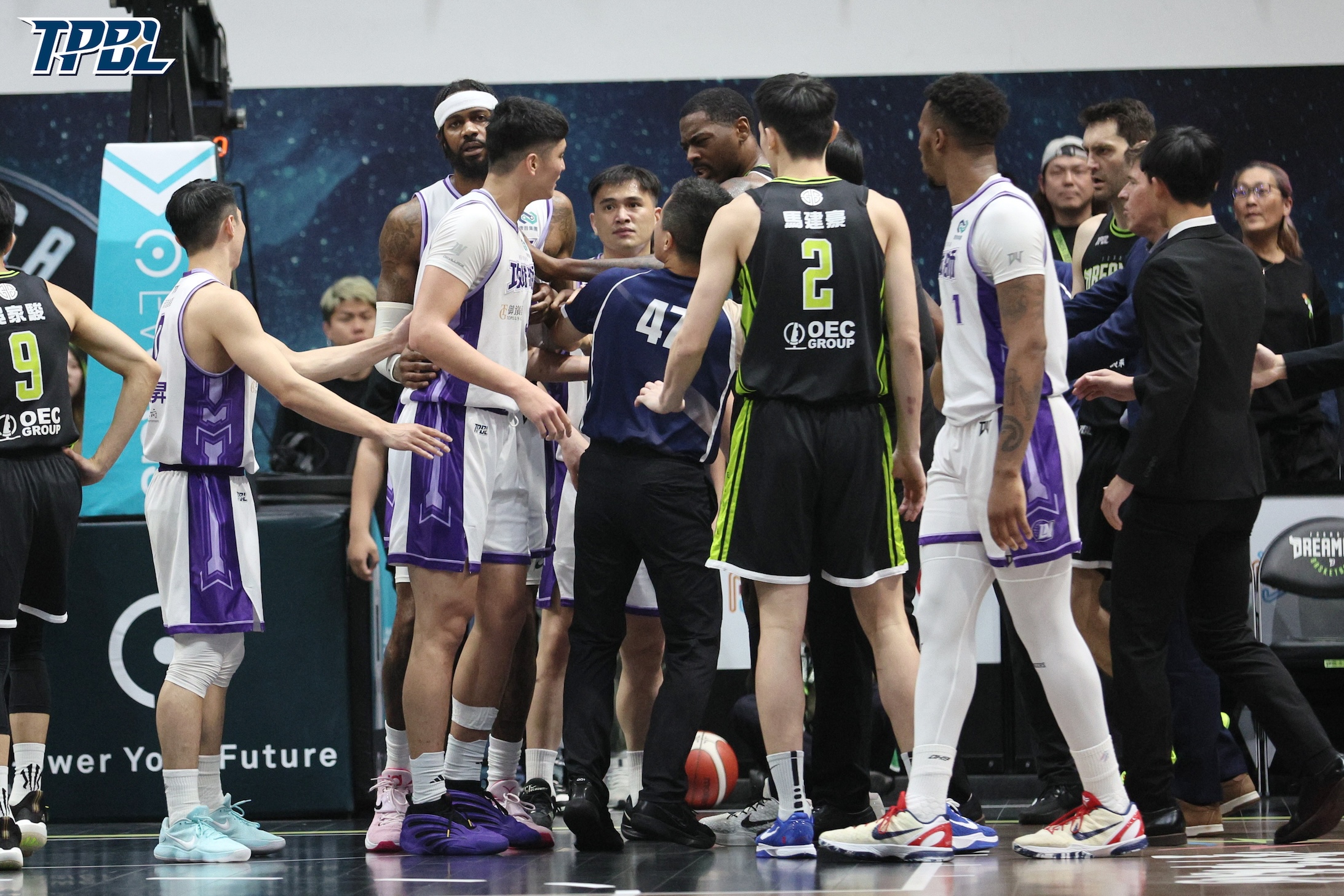 TPBL》蔡宸綱、貝奇肢體衝突、霍爾曼間接造成盧冠軒骨折　有人被處分禁賽