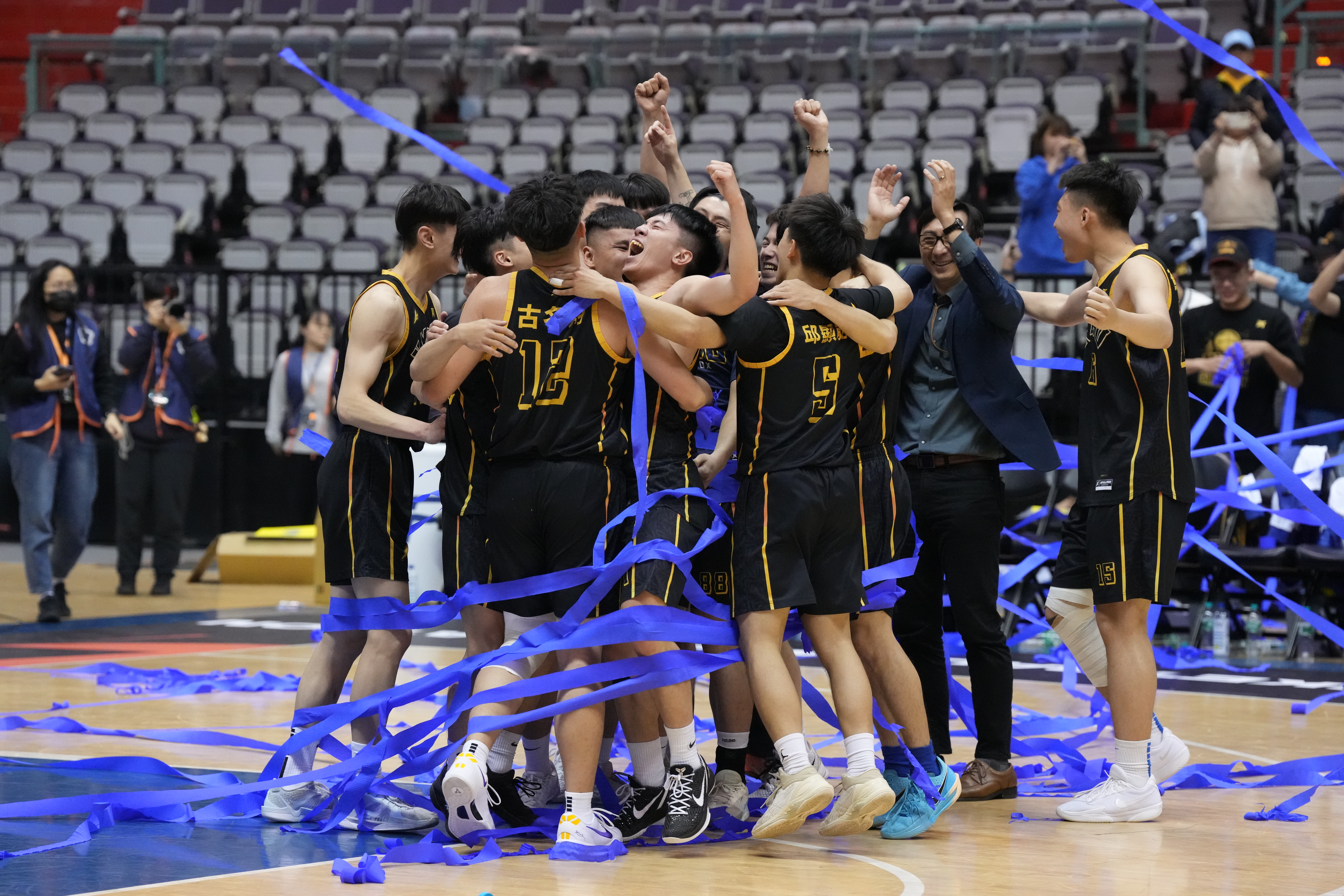 UBA》陳韋名狂轟30分　陽明交大12連勝一般組首度封王