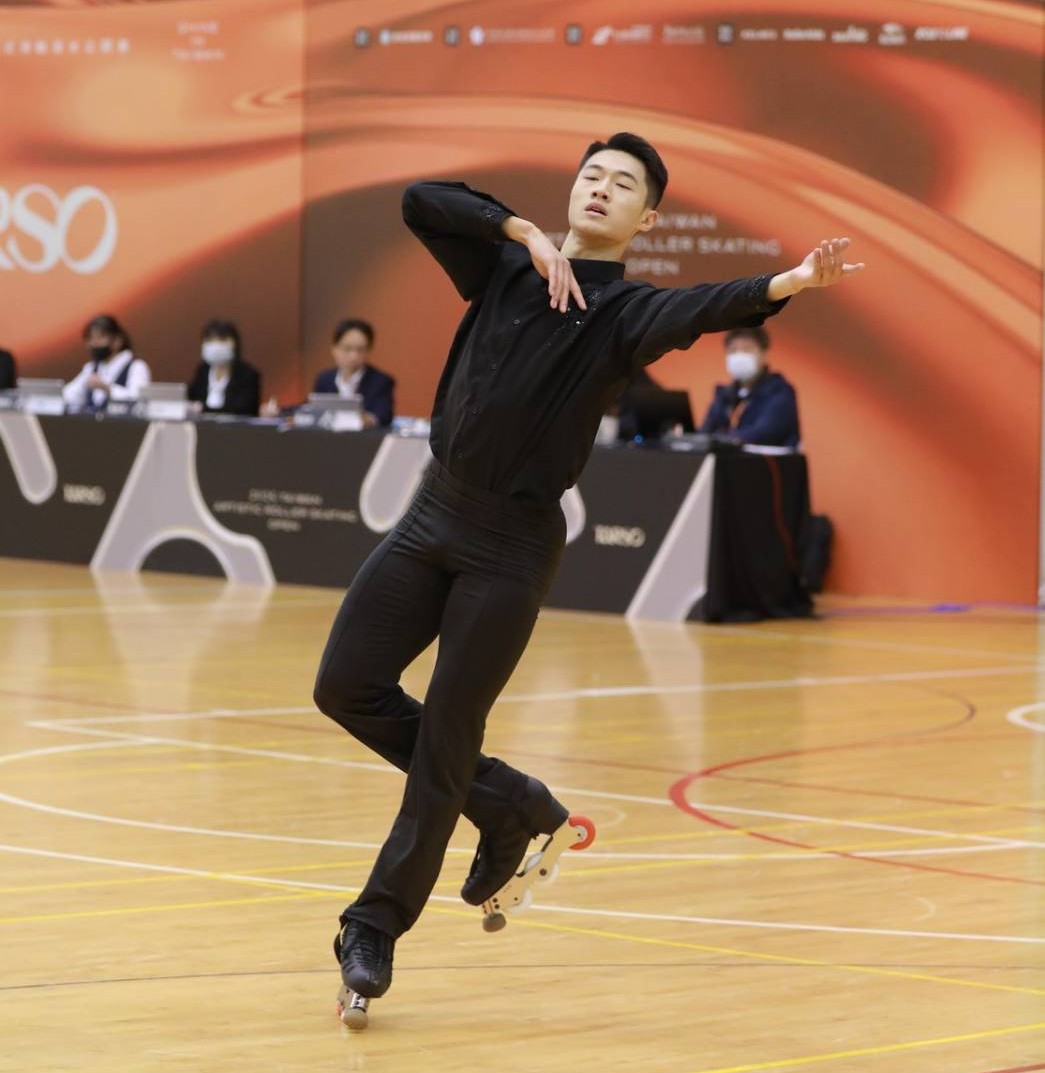 滑輪滑冰》世界級演出　「台灣王子」陳毅帆超高分奪冠