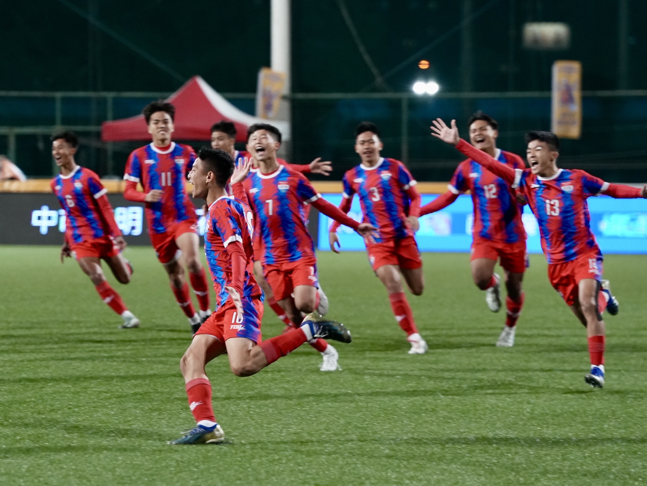 中等學校足球聯賽》PK決勝負　花縣美崙氣走中市黎明封王