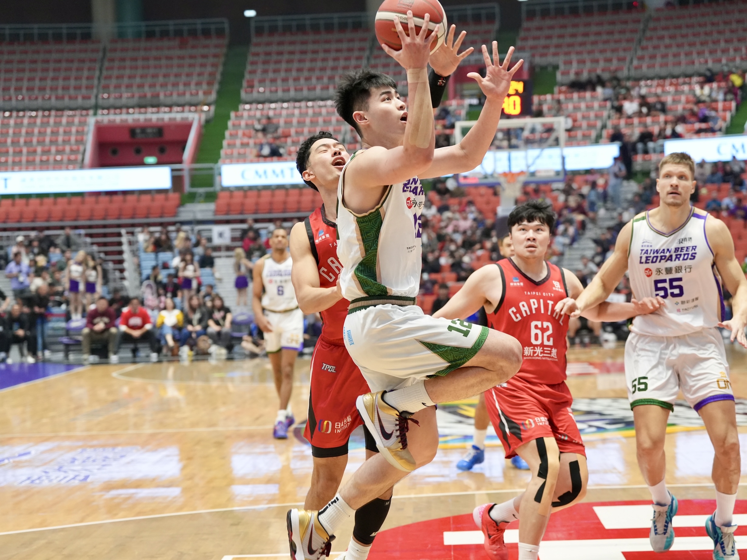 TPBL》雲豹總教練查爾斯用中文強調「沒有三分球！」　守住戰神結束連敗