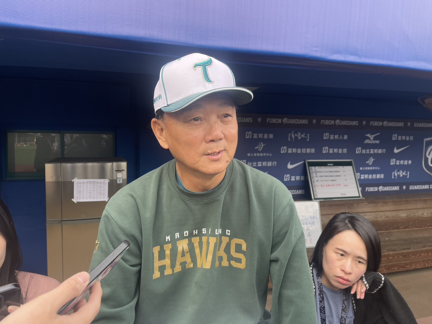 台鋼雄鷹》洪一中執教2000場坦承很痛苦　一度進球場：「想去死」