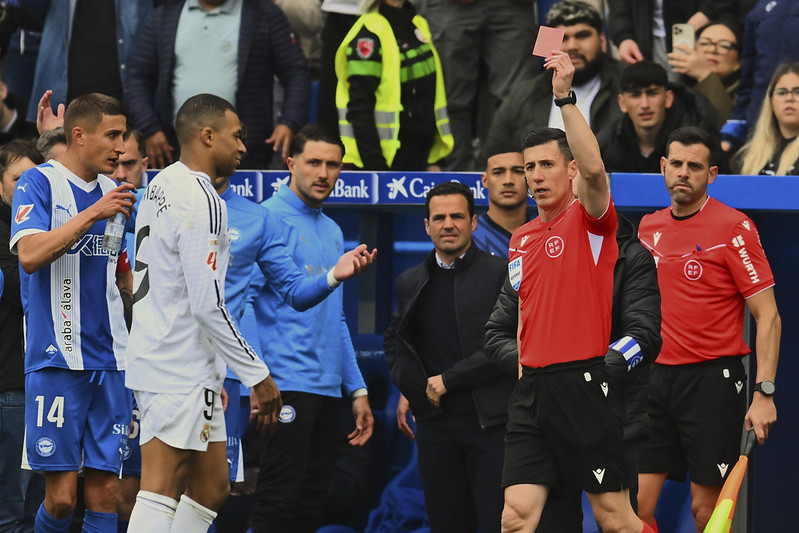 西甲》Mbappé惡意蹬踏吞紅牌　皇馬助教：他不是暴力的孩子