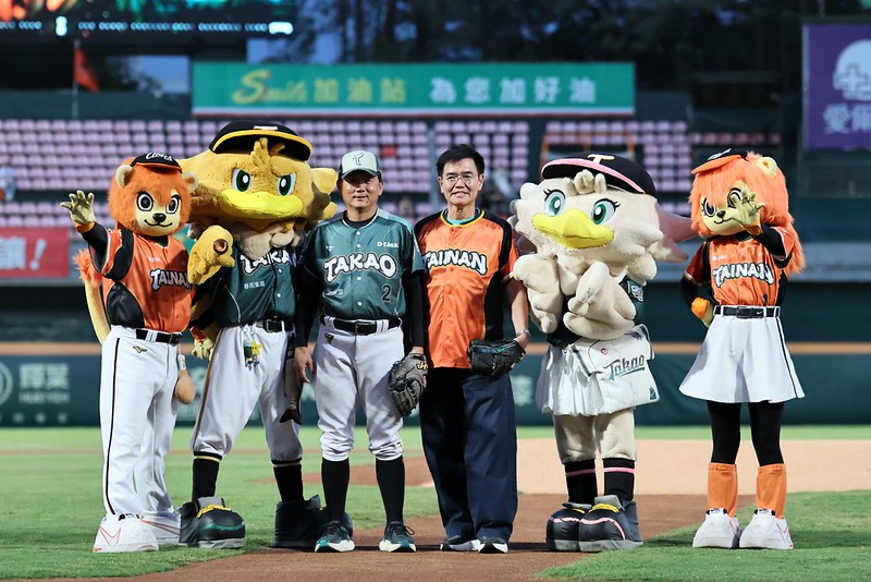 統一獅》統一獅×台鋼雄鷹南人祭　梁功斌連3天台語播報