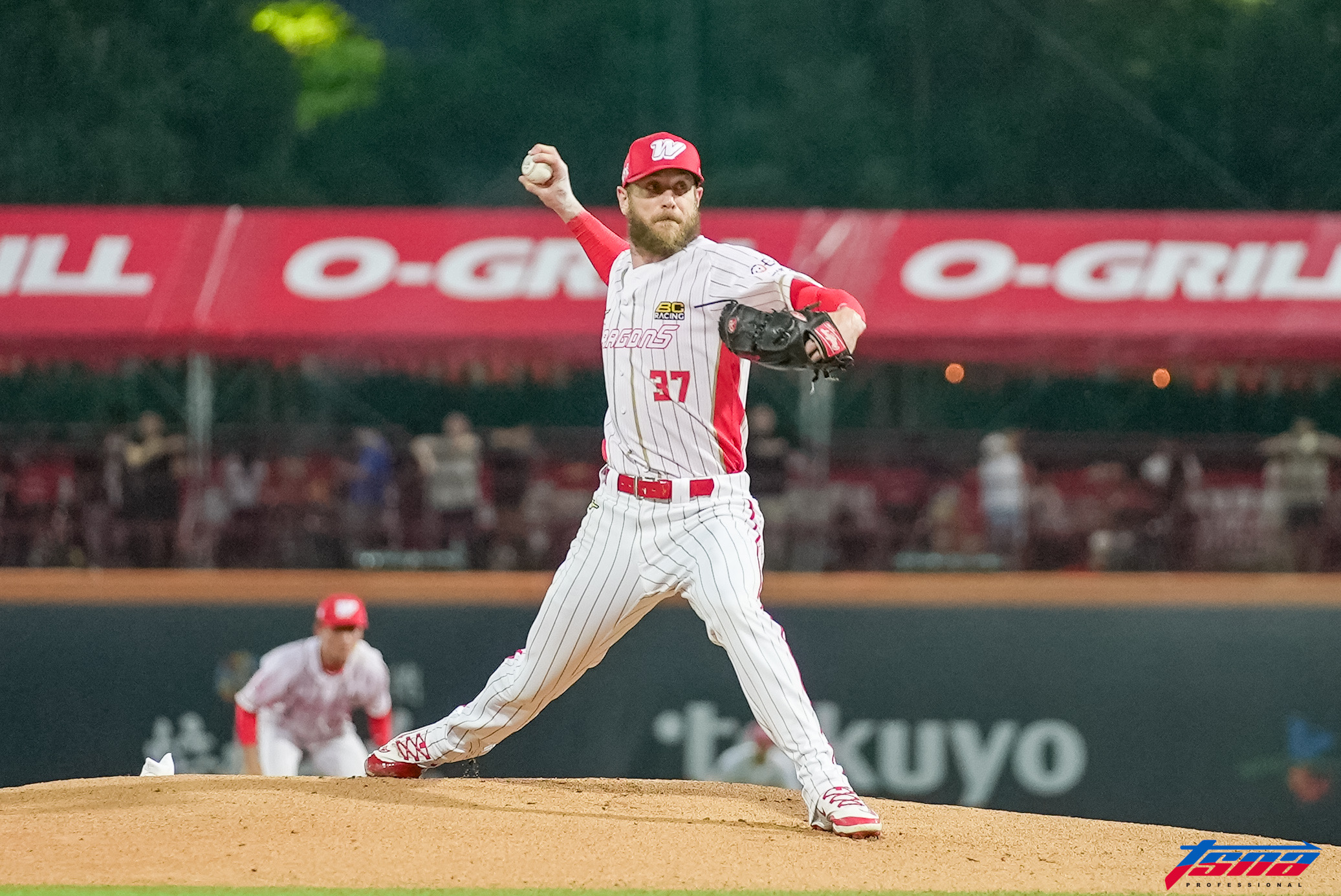 味全龍》鋼龍再進化！5戰防禦率0.57、得點圈被打擊率0　葉總點出原因
