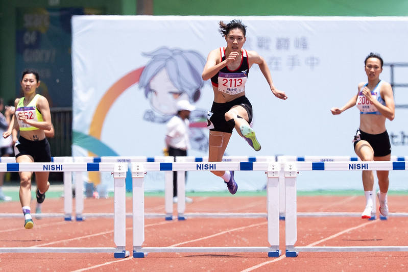 全大運》頂高溫400欄創PB首度摘金　鍾欣儒：不算滿意