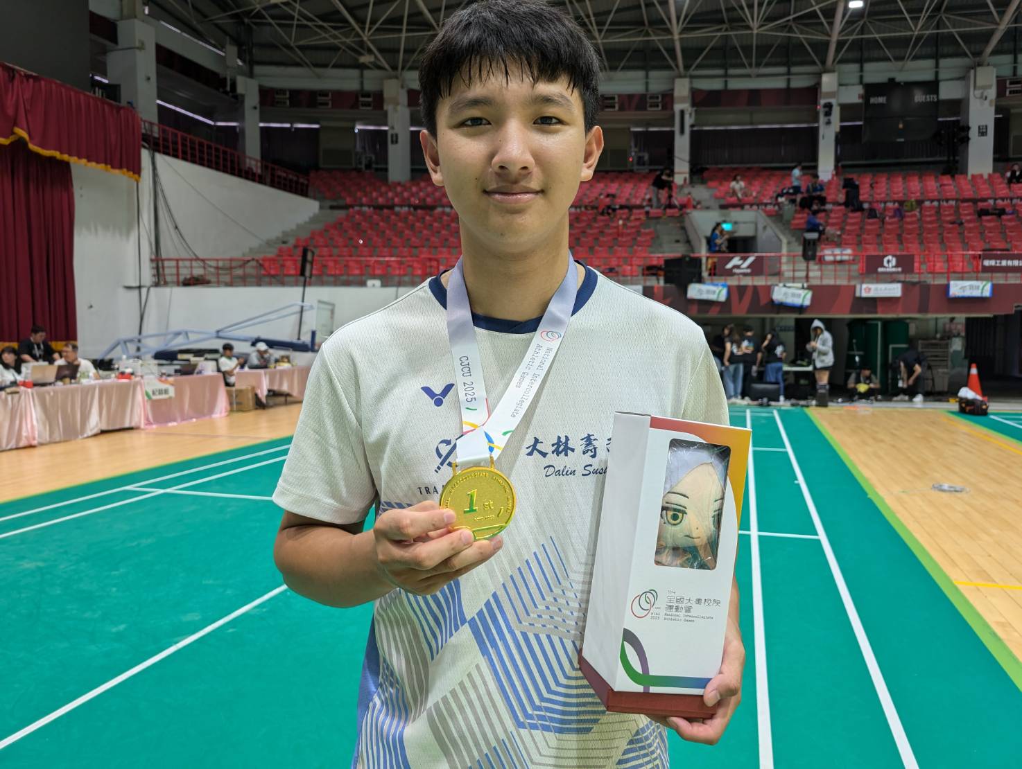 全大運羽球》全場高呼彭新祐！　他率成大打破看衰勇奪金牌