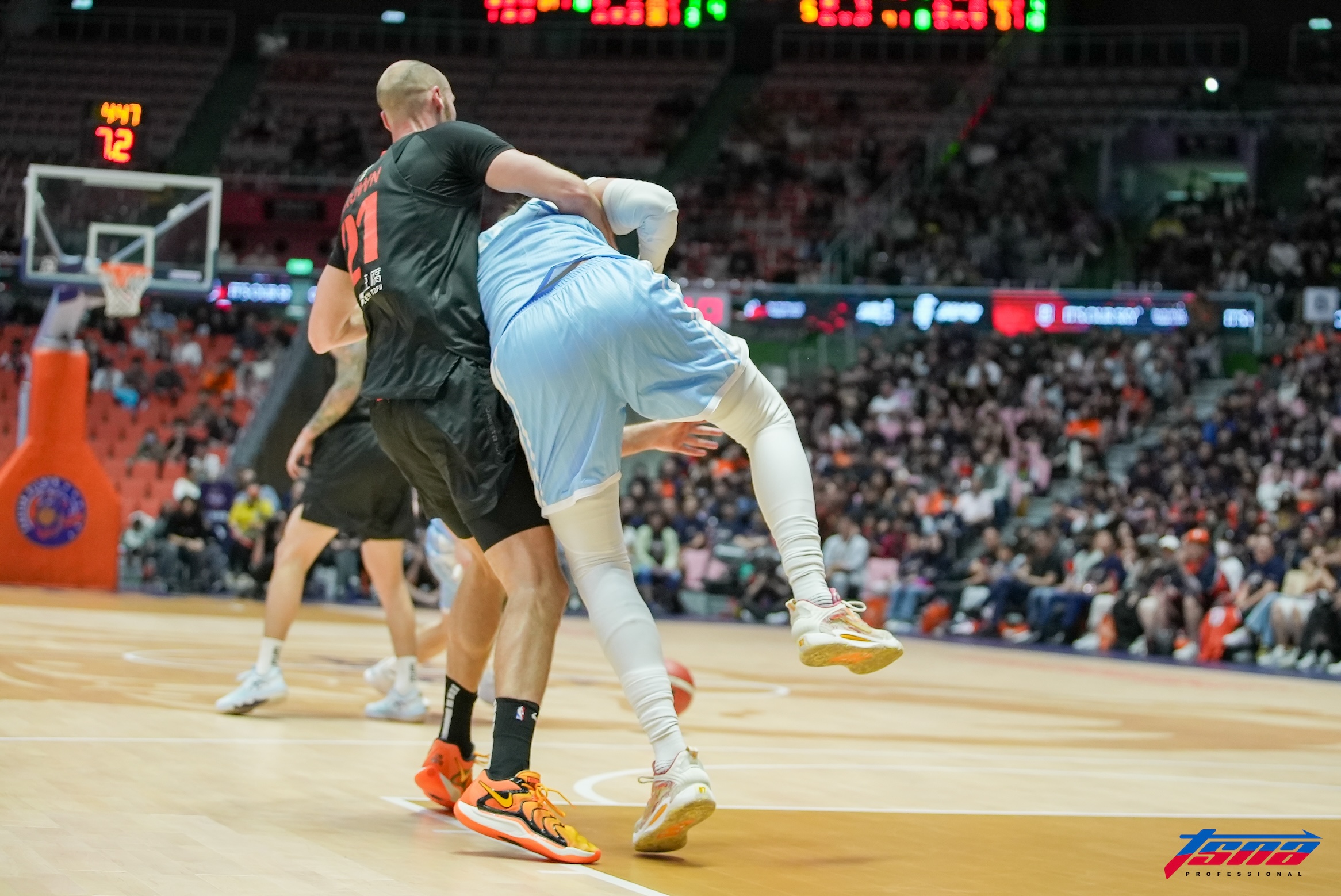 PLG》伯朗與威希籃下對抗都犯規　領航猿逆轉勇士扳回一城