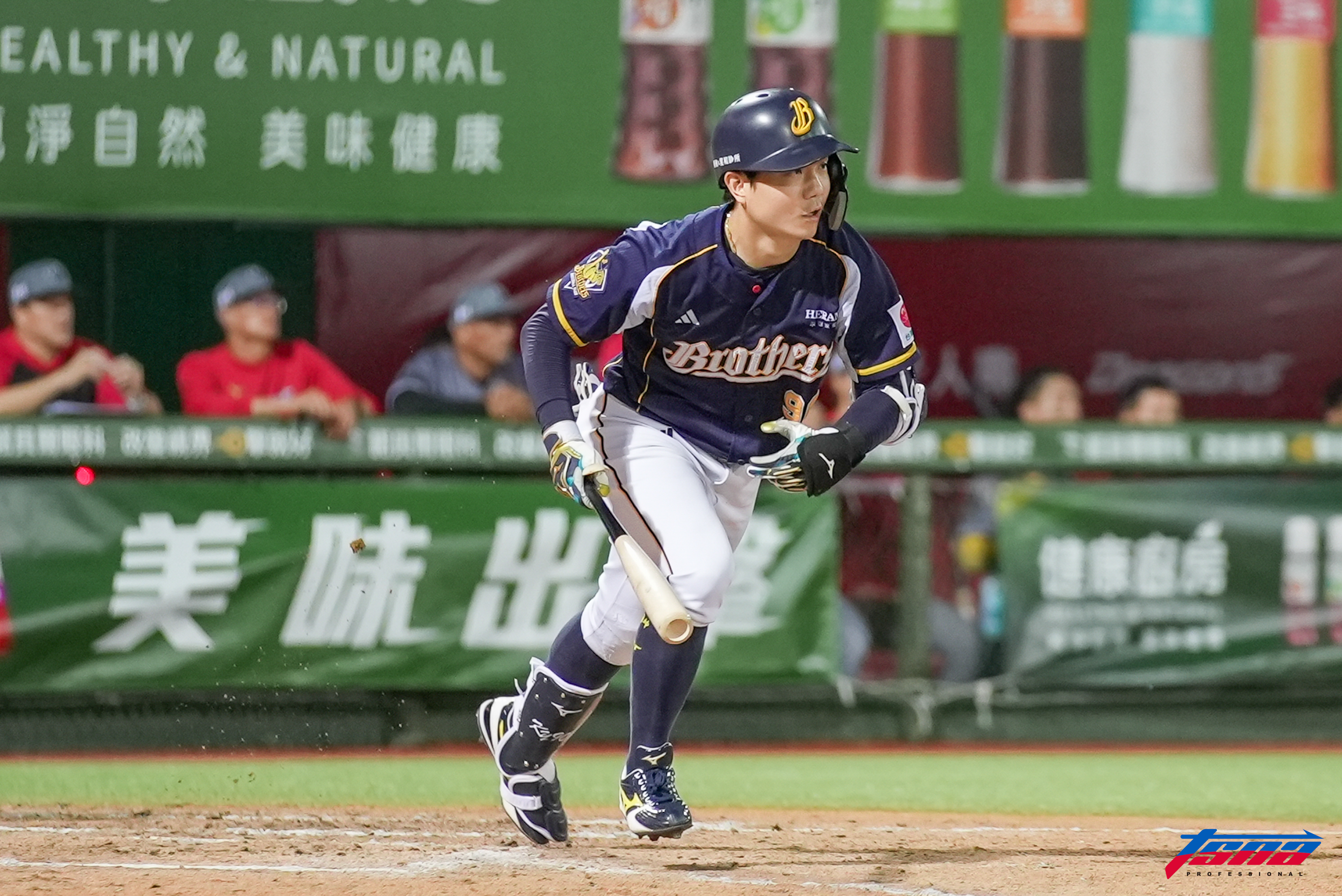 中信兄弟》給你一點魔法！　平野惠一賽前傳授江坤宇「秘招」成贏球關鍵