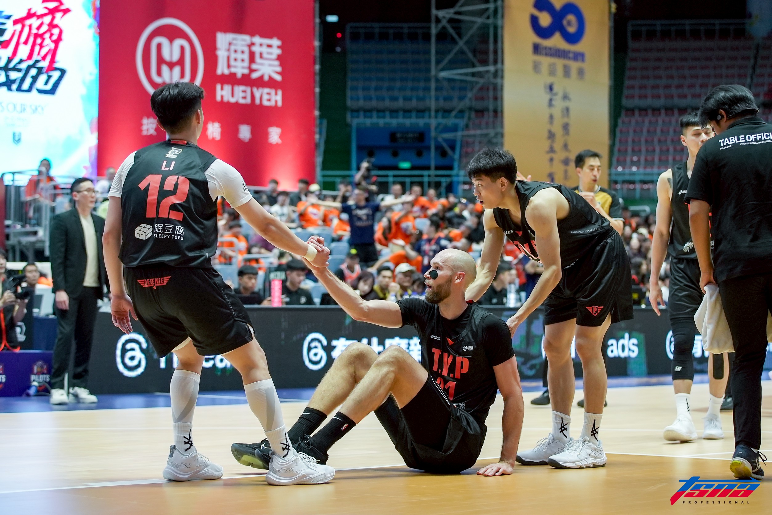 PLG》第四節沃斯特5三分球　領航猿5失誤　卡總：勇士值得這場勝利