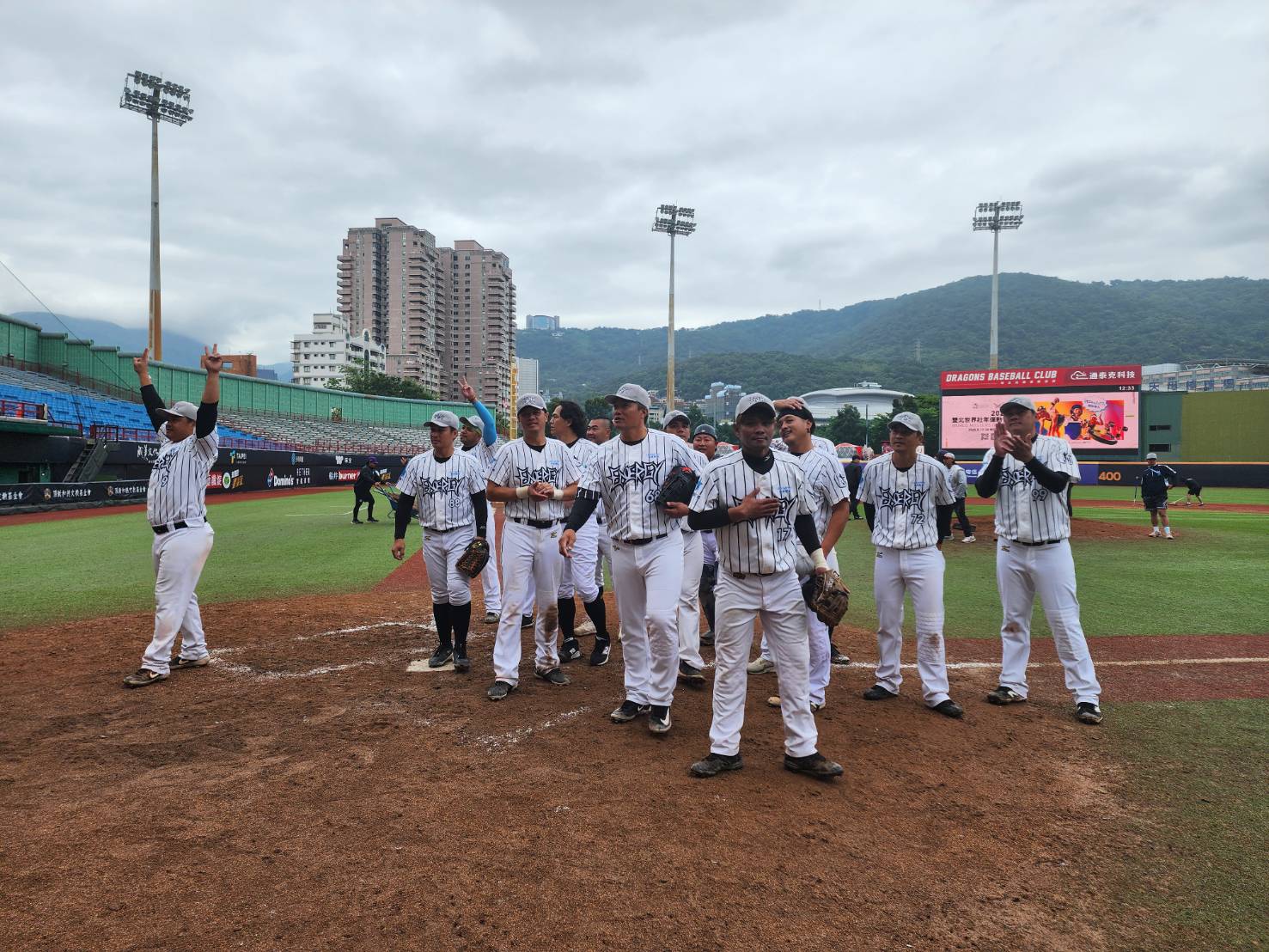 世壯運》郭岱琦適時安打助攻Energy隊奪得季軍　林晨樺投刀二刀流拿勝投