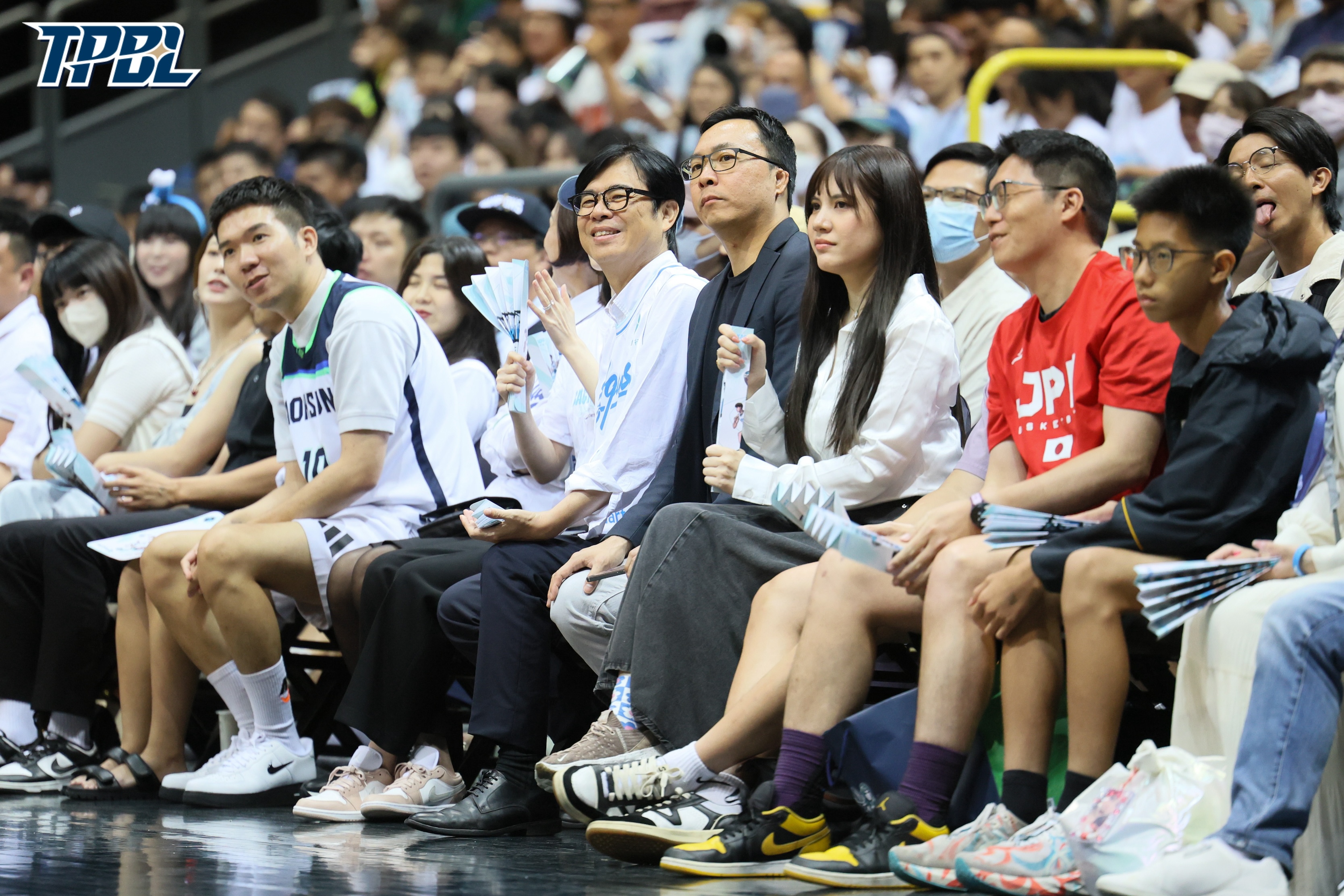 TPBL》海神迎戰夢想家　陳其邁當「神隊友」一起打氣