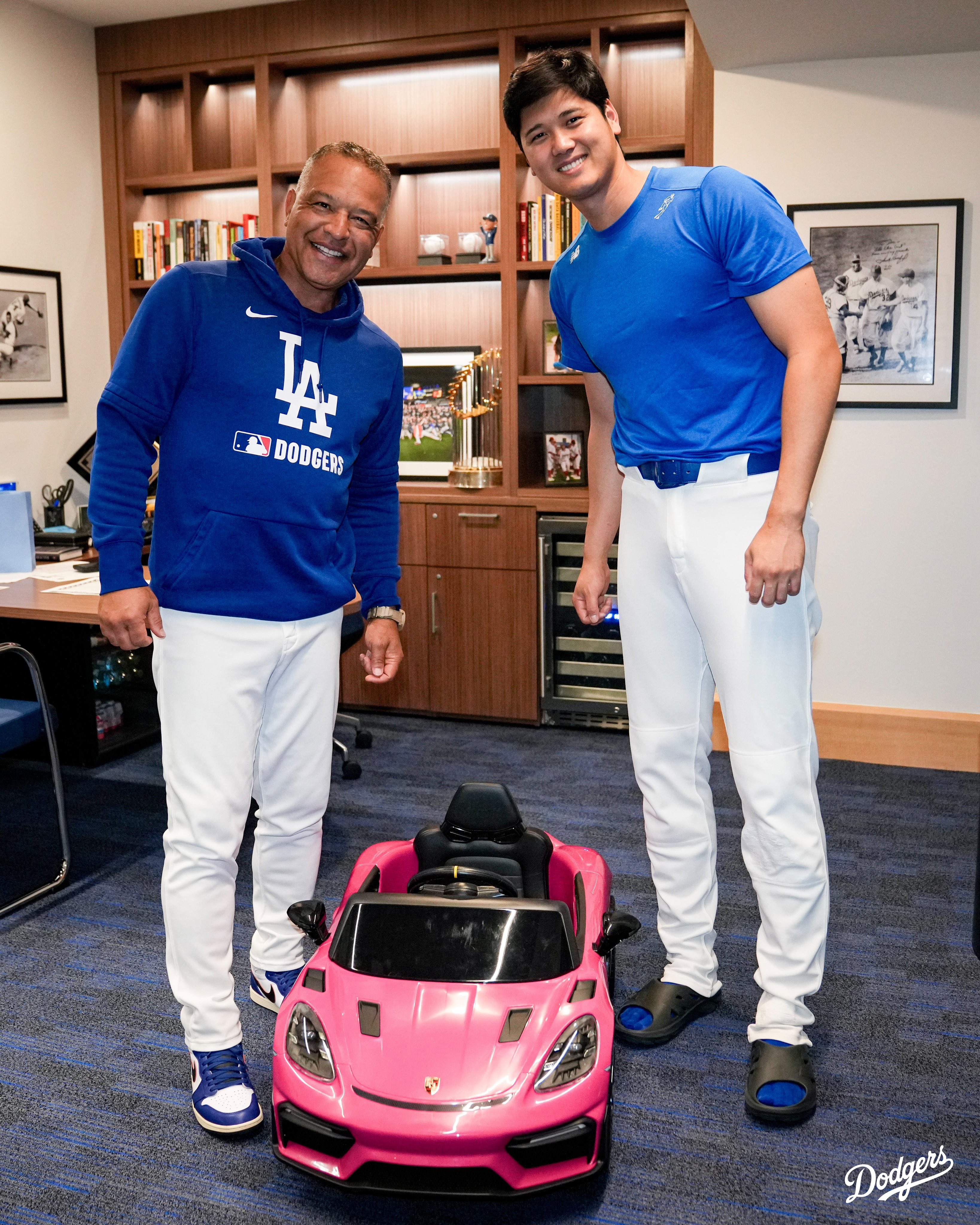 MLB》惡作劇再上演！Roberts送新車給大谷？　原來是送他小女兒的遙控粉紅色保時捷