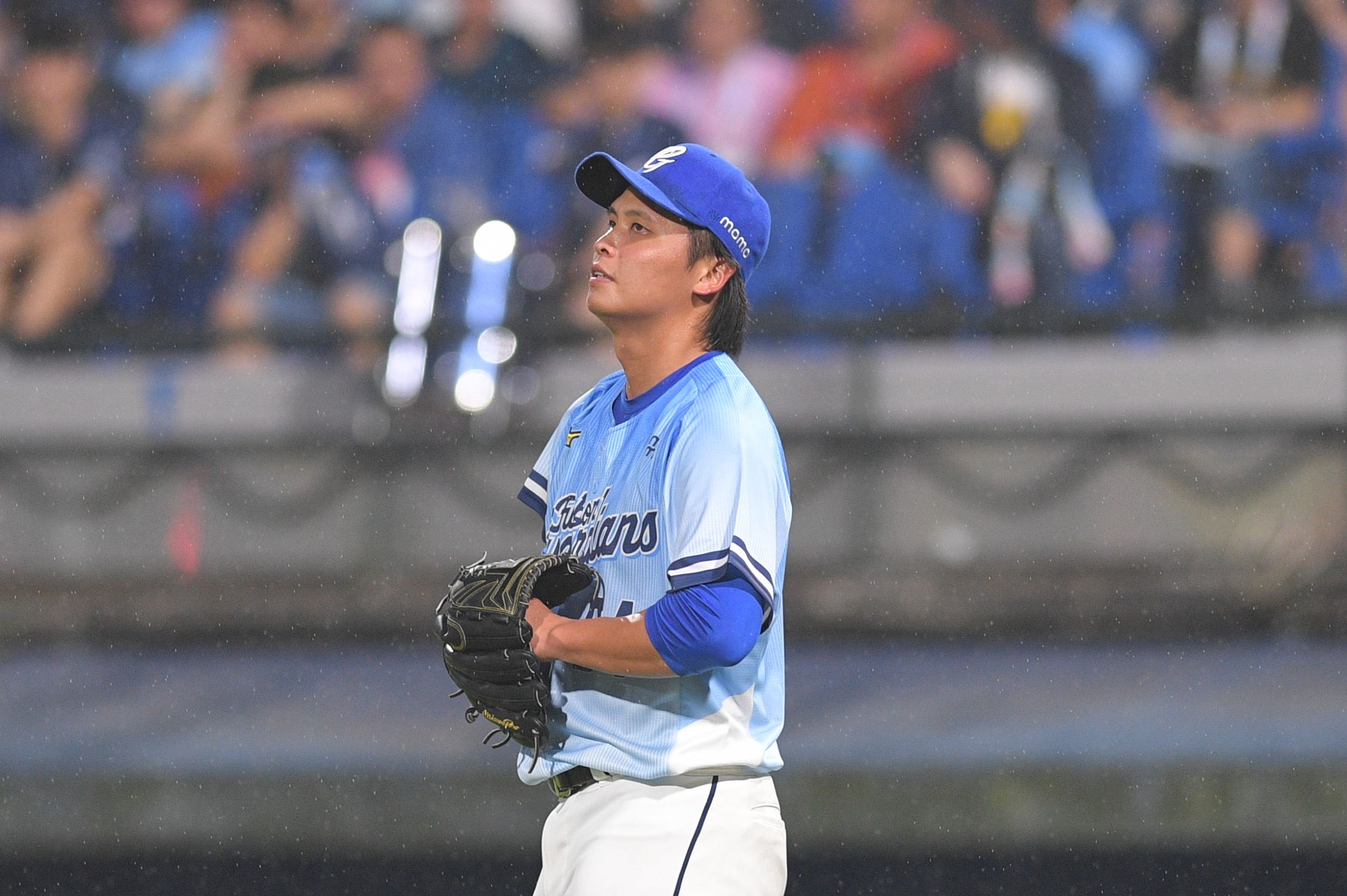 富邦悍將》陳仕朋首出賽丟8分自認狀況未定位　陳金鋒：兄弟打擊確實很好