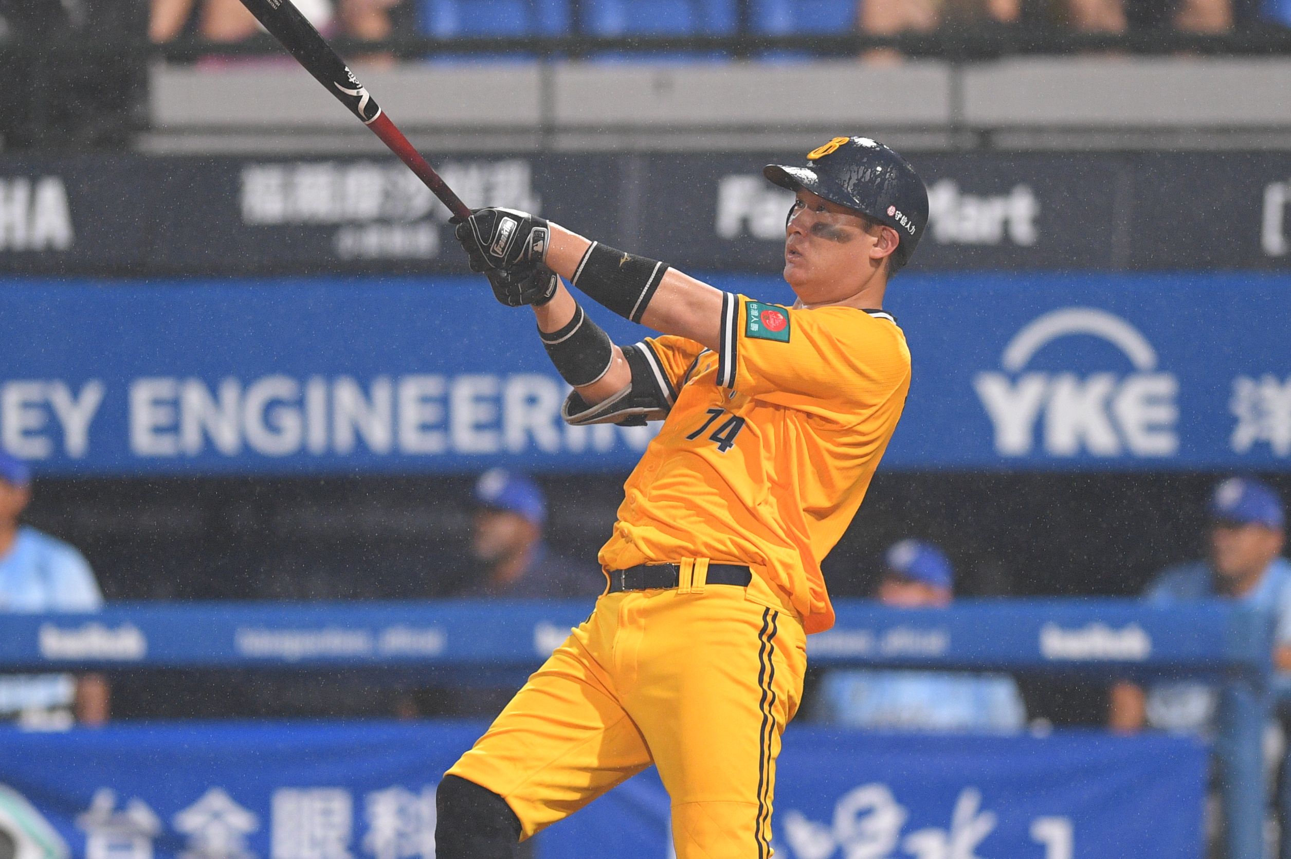 快訊／許基宏單場三響砲！跨場連4打席全壘打　追平曾陶鎔的紀錄