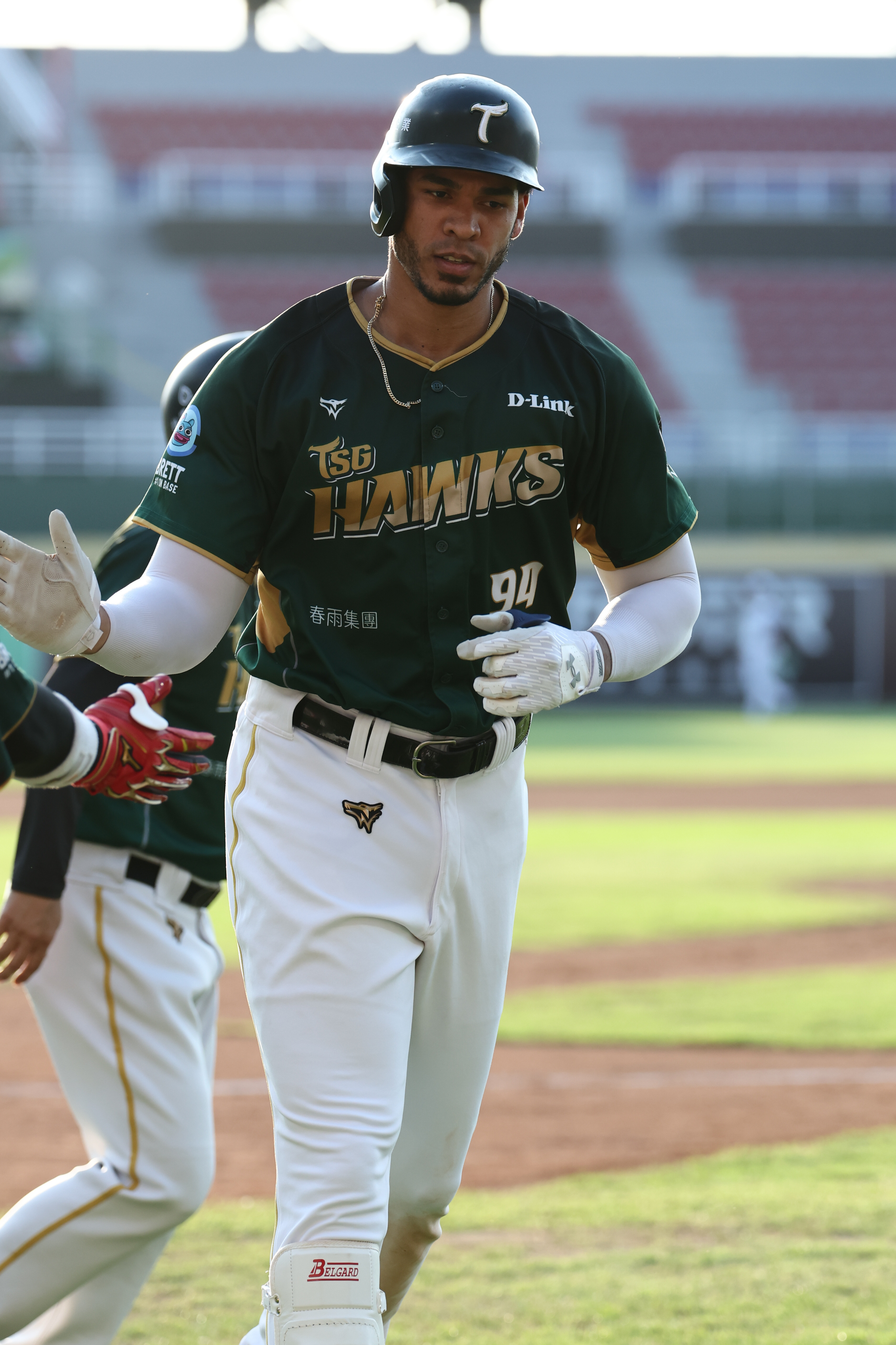 台鋼雄鷹》近4戰4轟！魔鷹第18轟寫史上最速　打下隊史第700打點