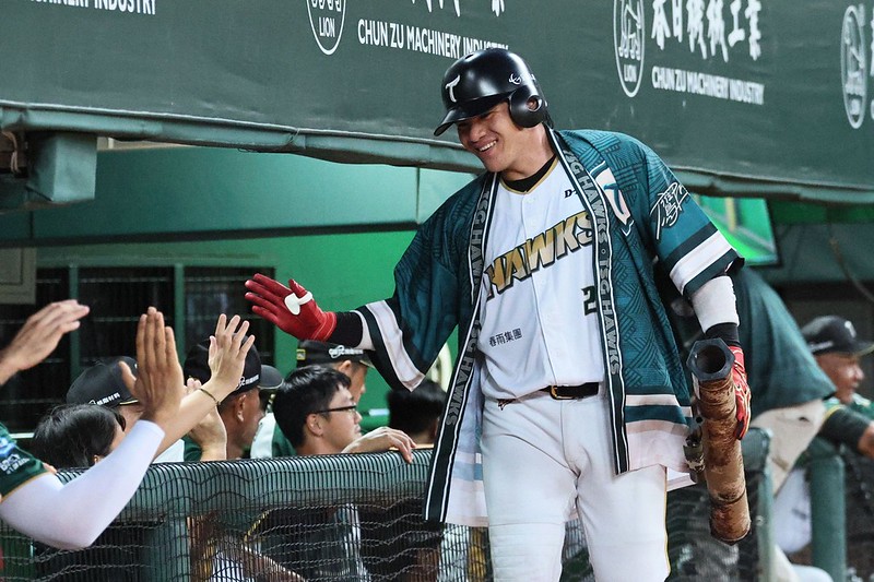 台鋼雄鷹》羅戈本季挨首轟是張肇元　他有感覺「節奏在同一線上」