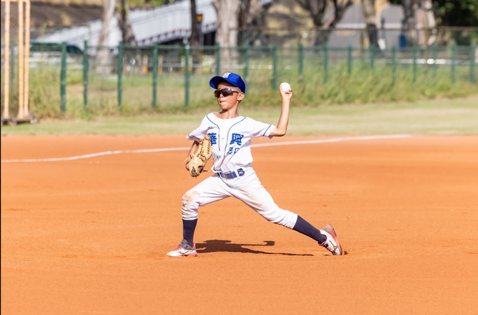 全國社區棒球賽》謝恩祁4.2局好投！華興棒球社3比1勝NBA港湖藍