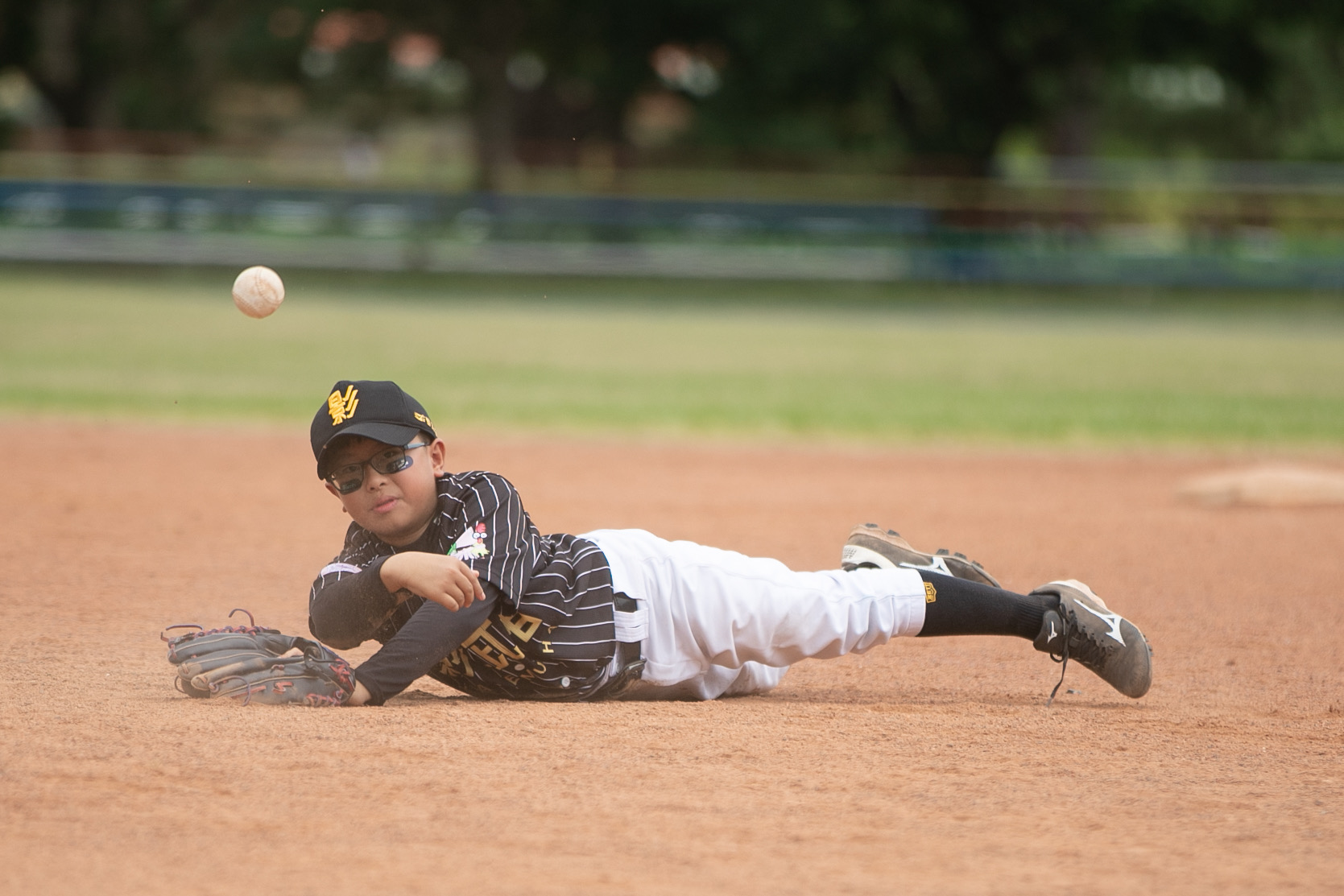 全國社區棒球賽》 逆轉再逆轉！影武者黃最後2局海灌11分  一分差氣走快樂河馬奪勝