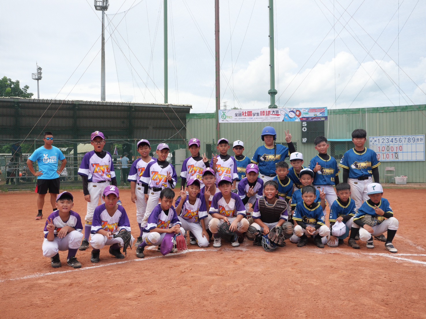 全國社區棒球賽》 陳侑昕投打俱佳！積極跑壘跑回再見分　台鋼熊快樂G斬斷左營野球少年晉級路