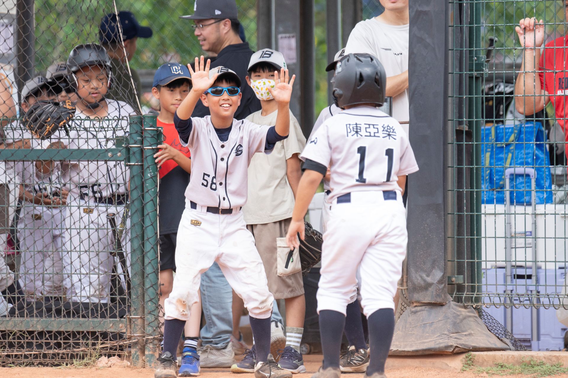 全國社區棒球賽》官大元、曾華偉率元子彈、台中仁美J2連勝晉隊　張泰山執教泰山河馬2連敗淘汰