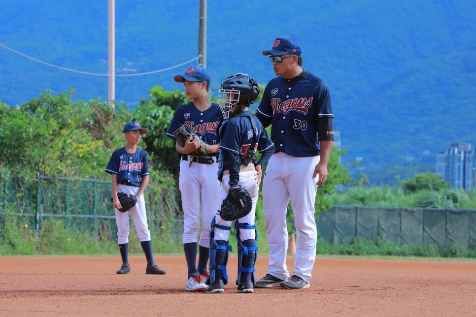 全國社區棒球賽》三峽社區2次10分以上大局　23比5輕取KS龍