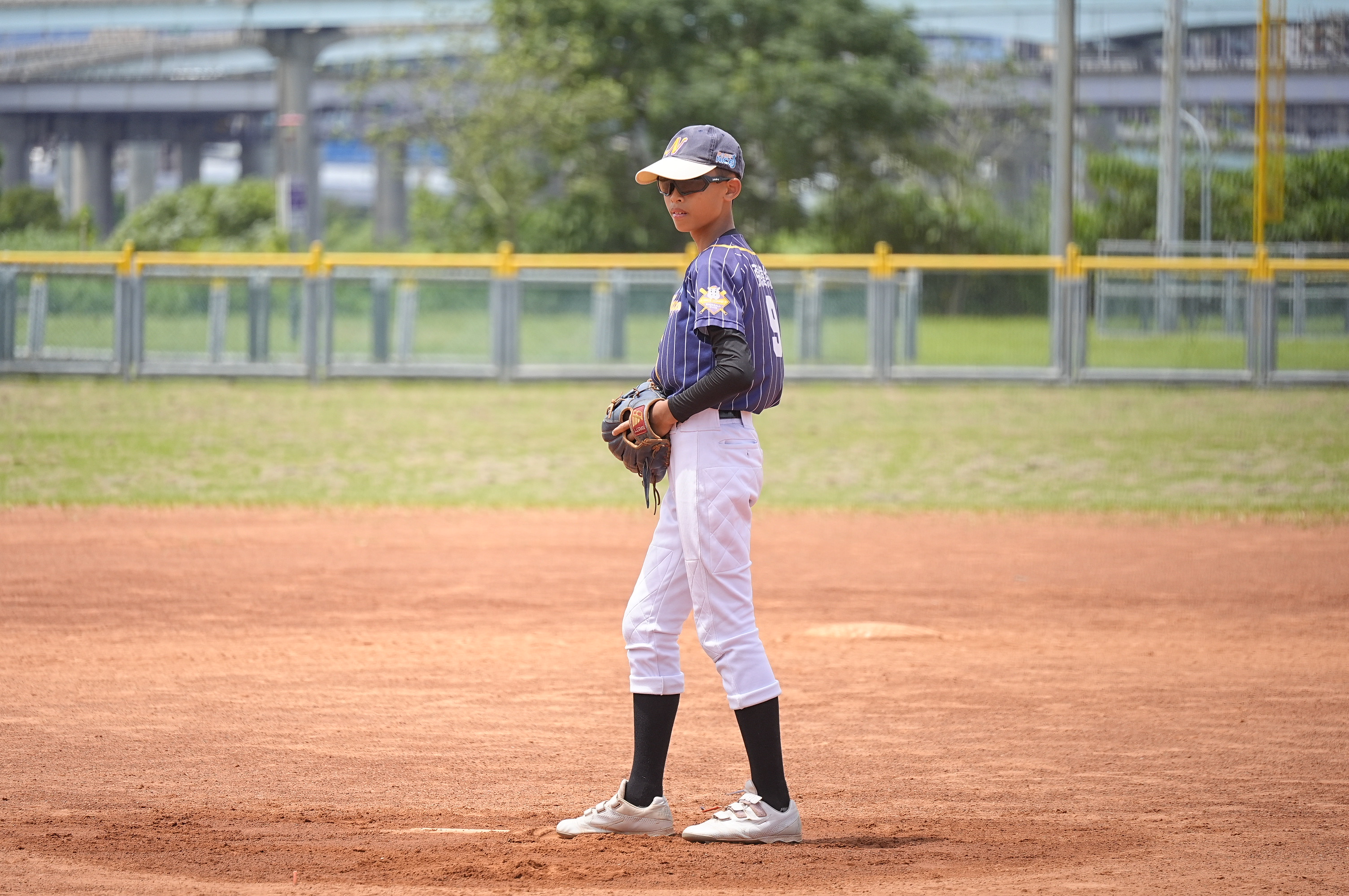 全國社區棒球賽》4局狂飆12K+上演開轟秀！  張瑋綸「二刀流」爆發率河馬紅6:0完封紅襪白