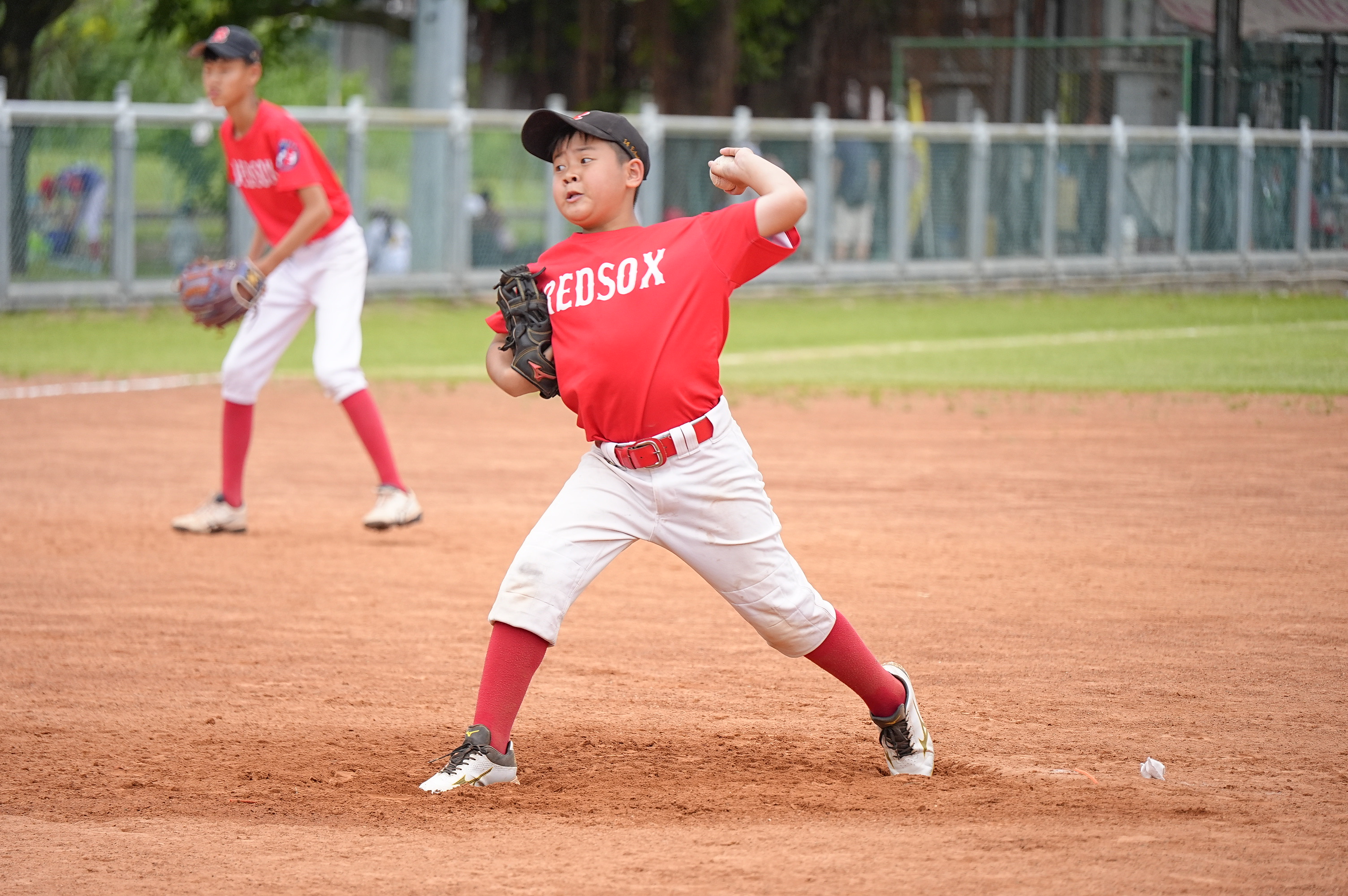 全國社區棒球賽》蔡維軒締超狂「完全比賽」  中大聯盟FED4比0完封新北光芒奪勝