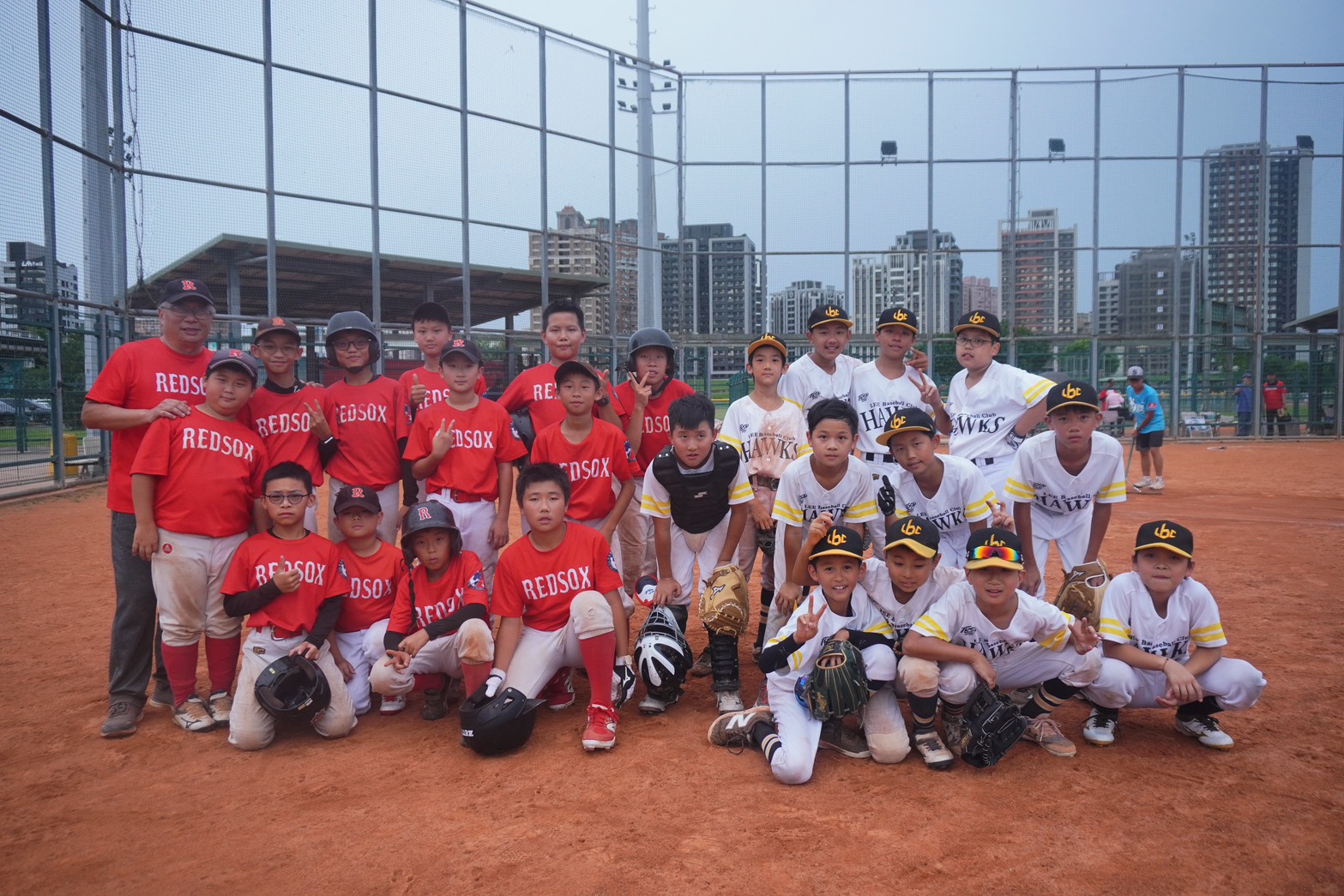 全國社區棒球賽》 無緣晉級仍全力競賽！中大聯盟王者末局強取三分　逆轉極光鷹取首勝