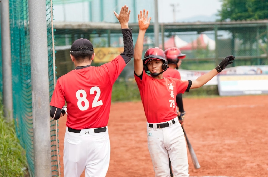 全國社區棒球賽》 海德社區盧宣睿長打連發　4比1擊敗野牛男孩帶走勝利