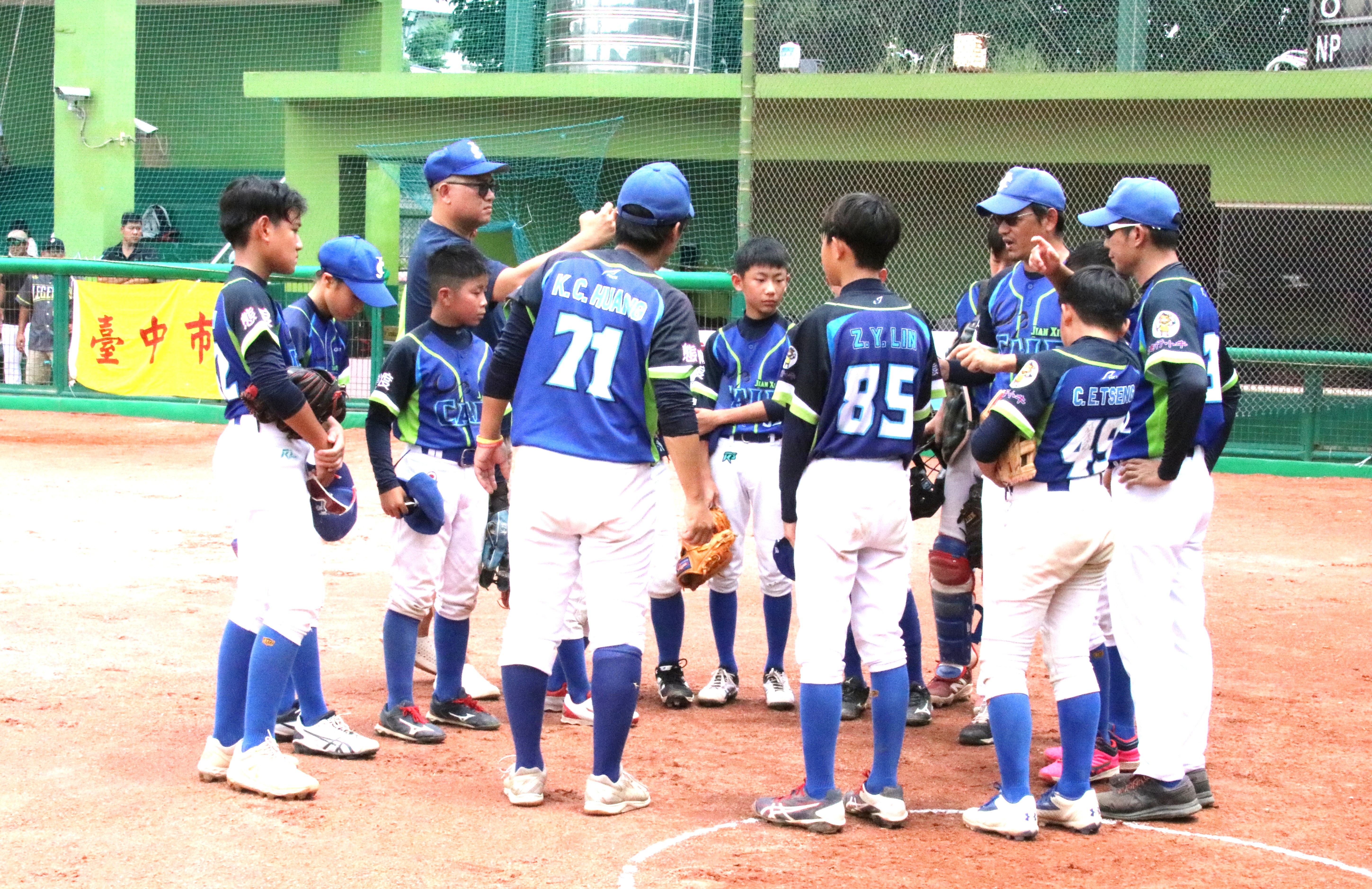 全國社區棒球賽》健行小牛J以10:0完封北勢雷爵　2連勝晉級全國賽