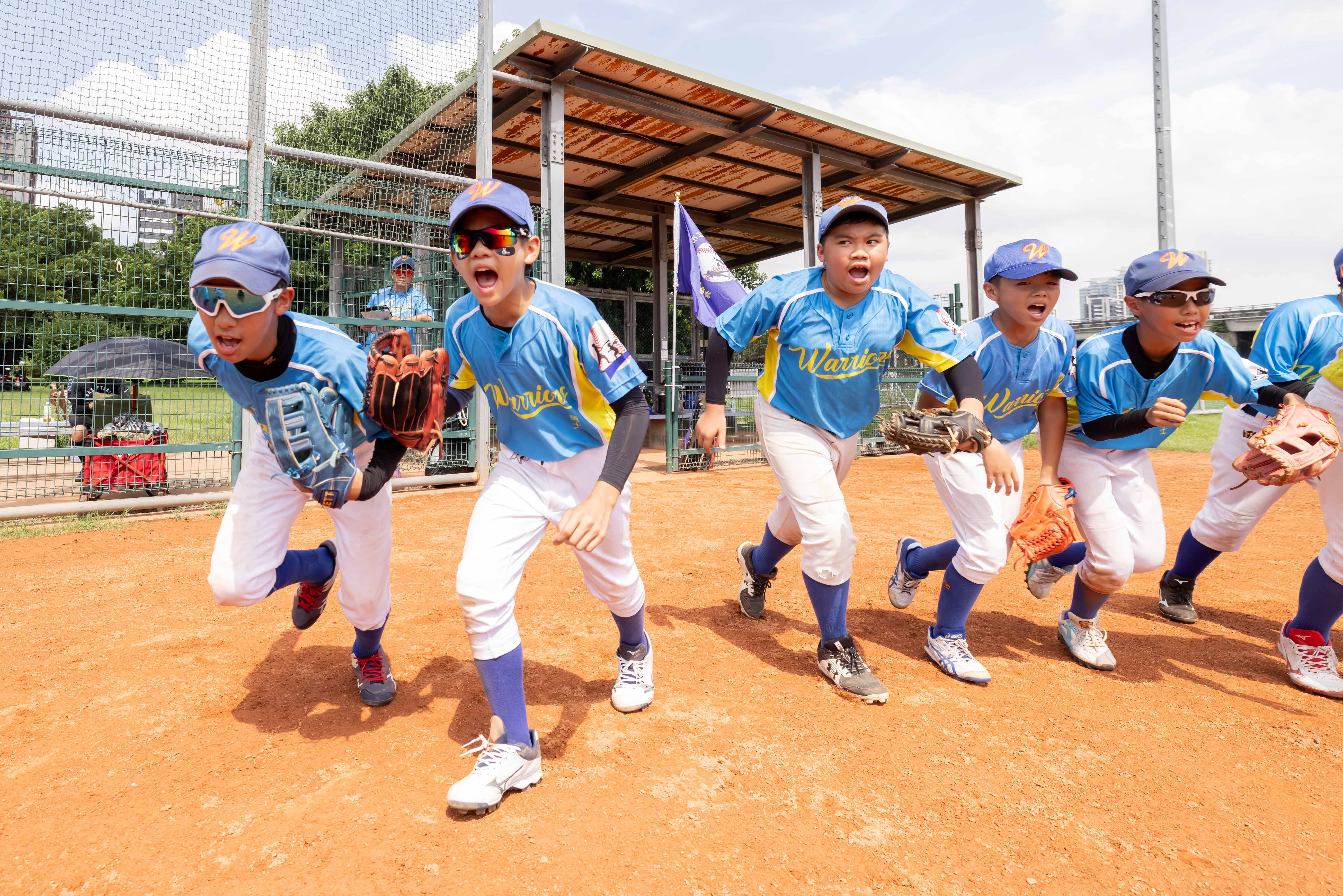 全國社區棒球賽》親子勇士藍兩支場內全壘打　9:2拿下二連勝挺進全國賽