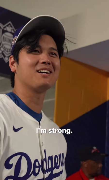 MLB》影／100個大谷翔平對上一隻大猩猩誰會贏？　大谷爆笑回答：I’m strong