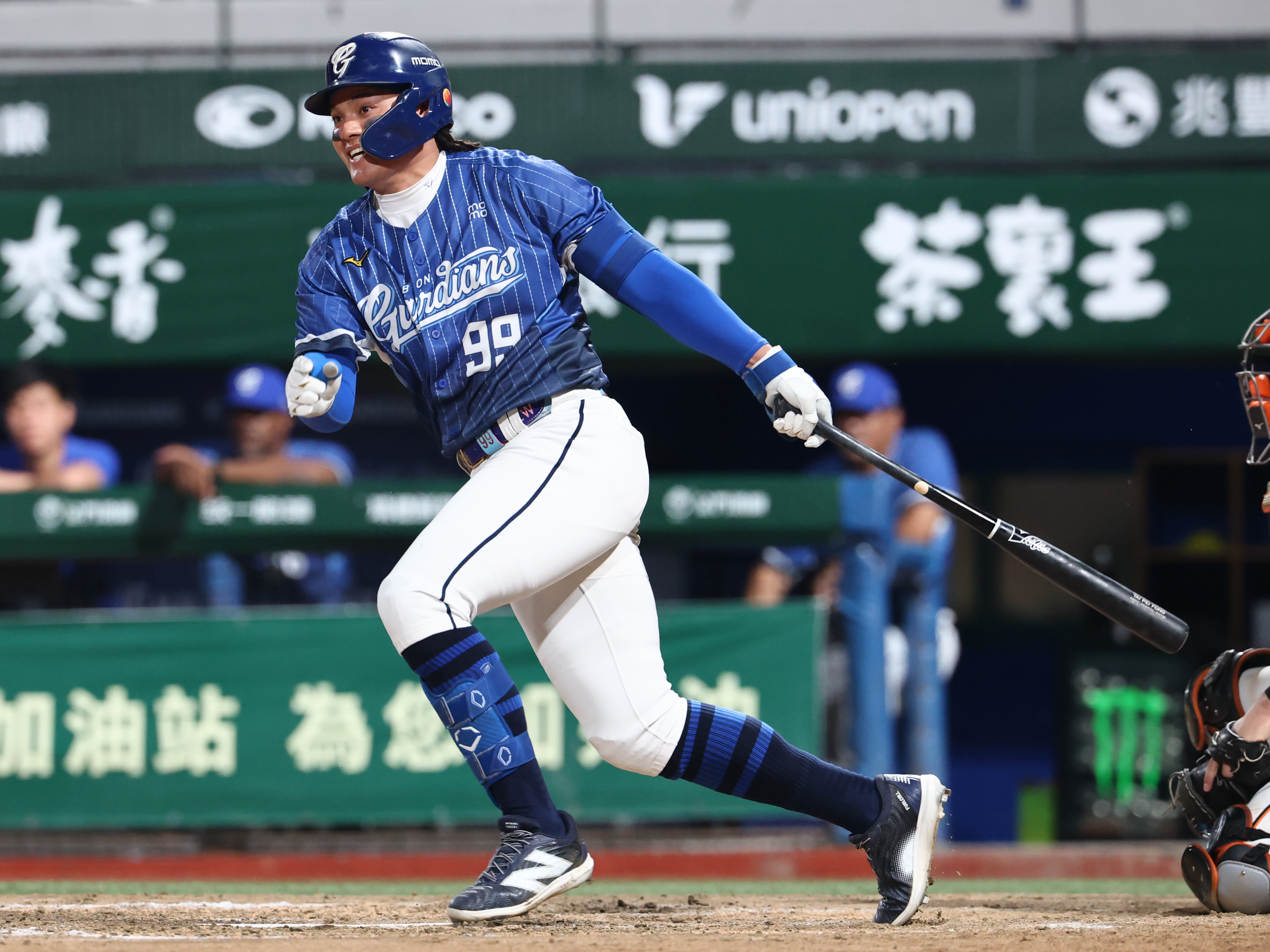 中職》「國防部長」發威！張育成單場雙響砲　富邦悍將「客場」擊敗統一獅