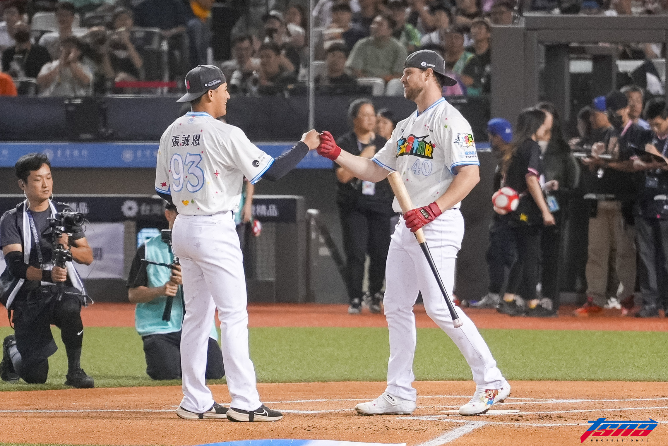 中職明星賽》豪勁變後勁打擊都很行！　穿特製球鞋2022年後又拿冠軍