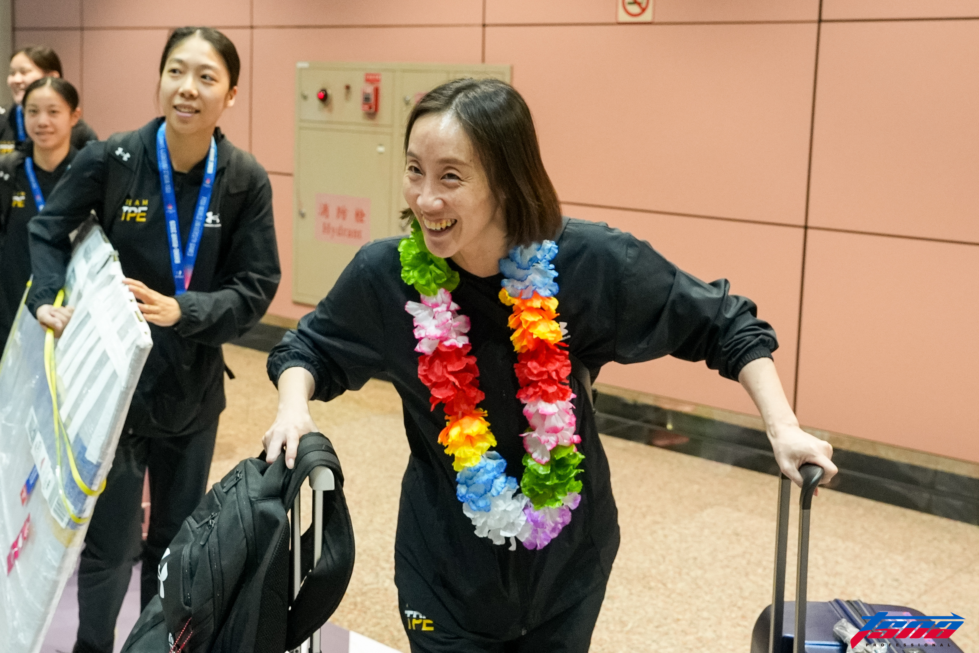 中田真美，王偉丞攝。