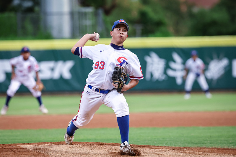 U12世界盃》沒想到是首戰先發投手　鍾定栩在家人面前大膽展現
