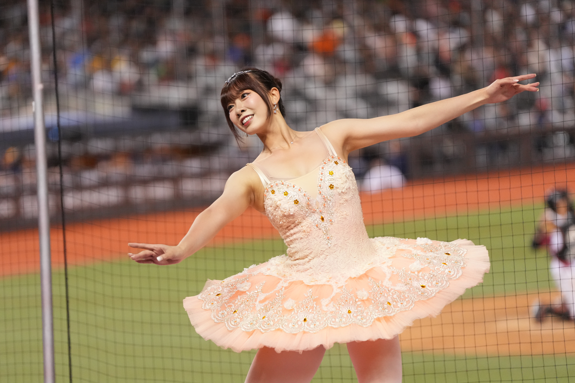 統一獅》週五星光女孩日登大巨蛋！　Maggie秀芭蕾、趙娟週熱力勁舞