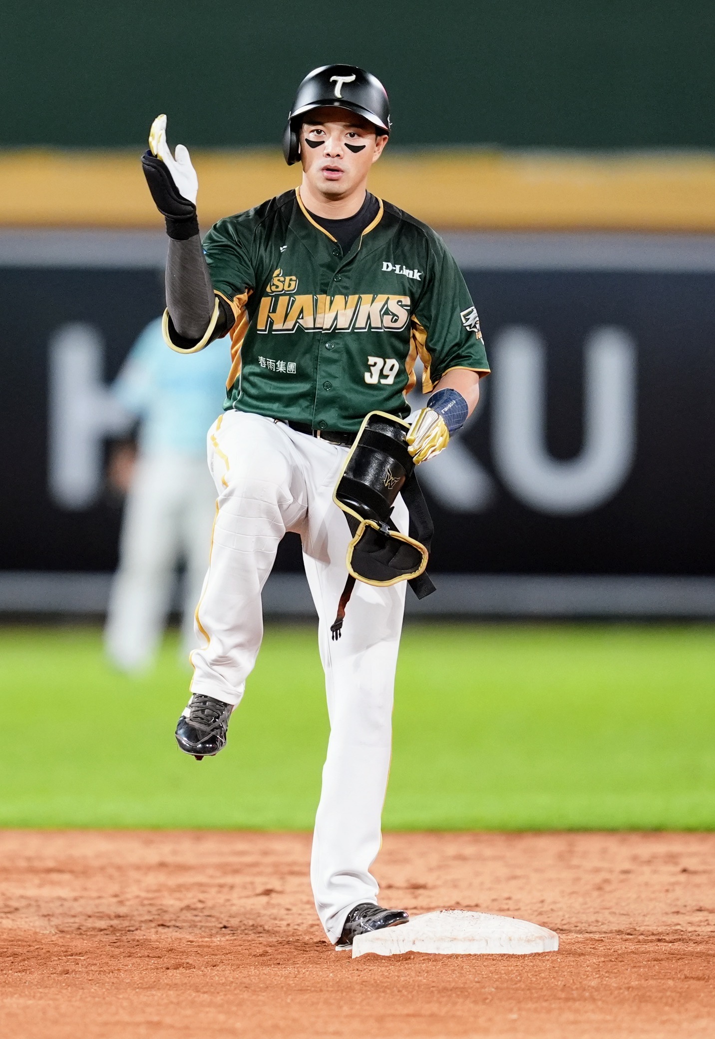台鋼雄鷹》不愧是得點圈之鬼！　吳念庭敲致勝安：壘上有人會比較亢奮