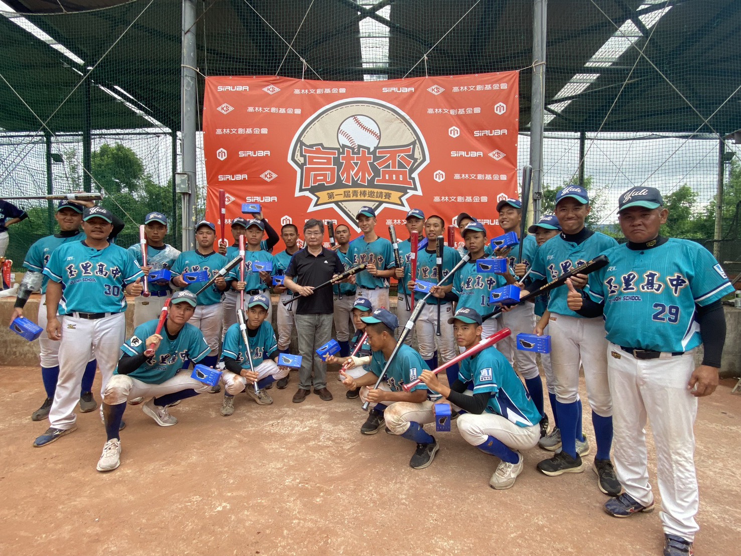 棒球》「黑馬」吳佳榮領軍！玉里藍隊延長賽力退羅東高工　勇奪高林盃首座冠軍