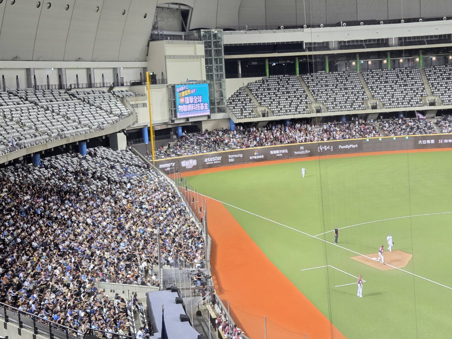 富邦悍將》平日週二13856人進場寫紀錄　本季主場第4多人數