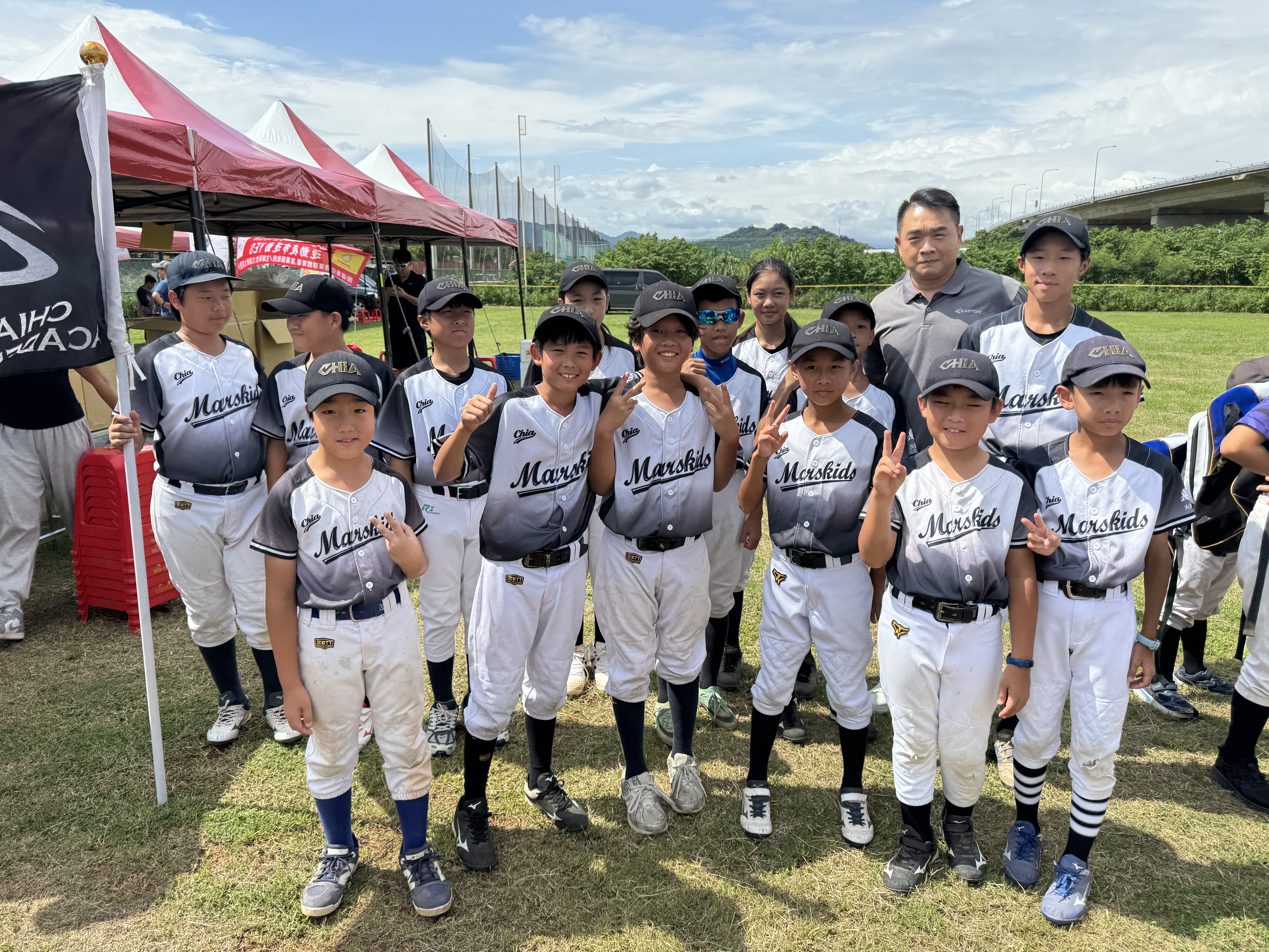 中信兄弟》彭政閔現身火星人棒球大會開幕！　 地主苗栗通霄、楓樹晉級四強