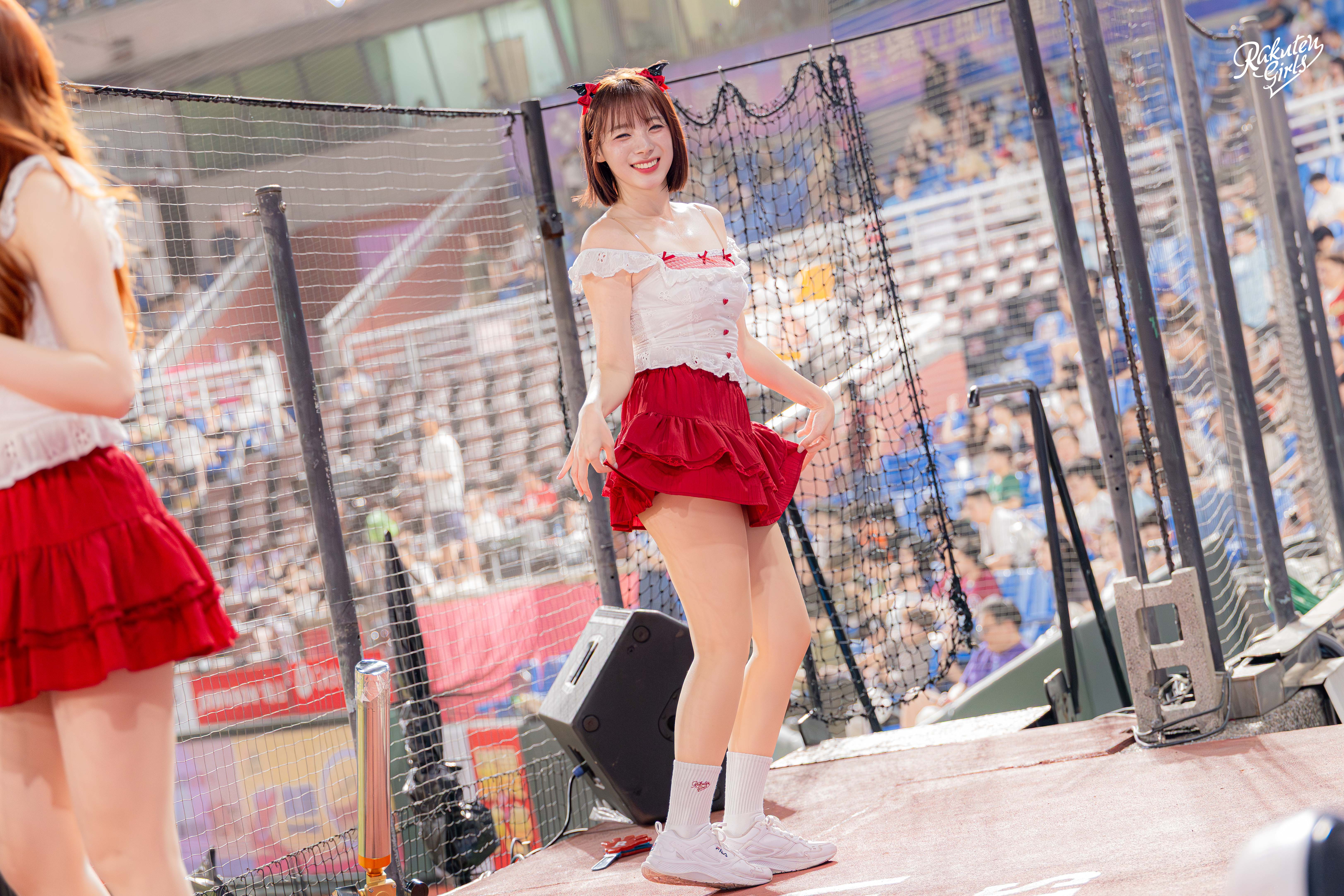 樂天桃猿》樂天女孩河智媛化身攝影師！　忙碌之餘甜笑報平安：有睡好覺