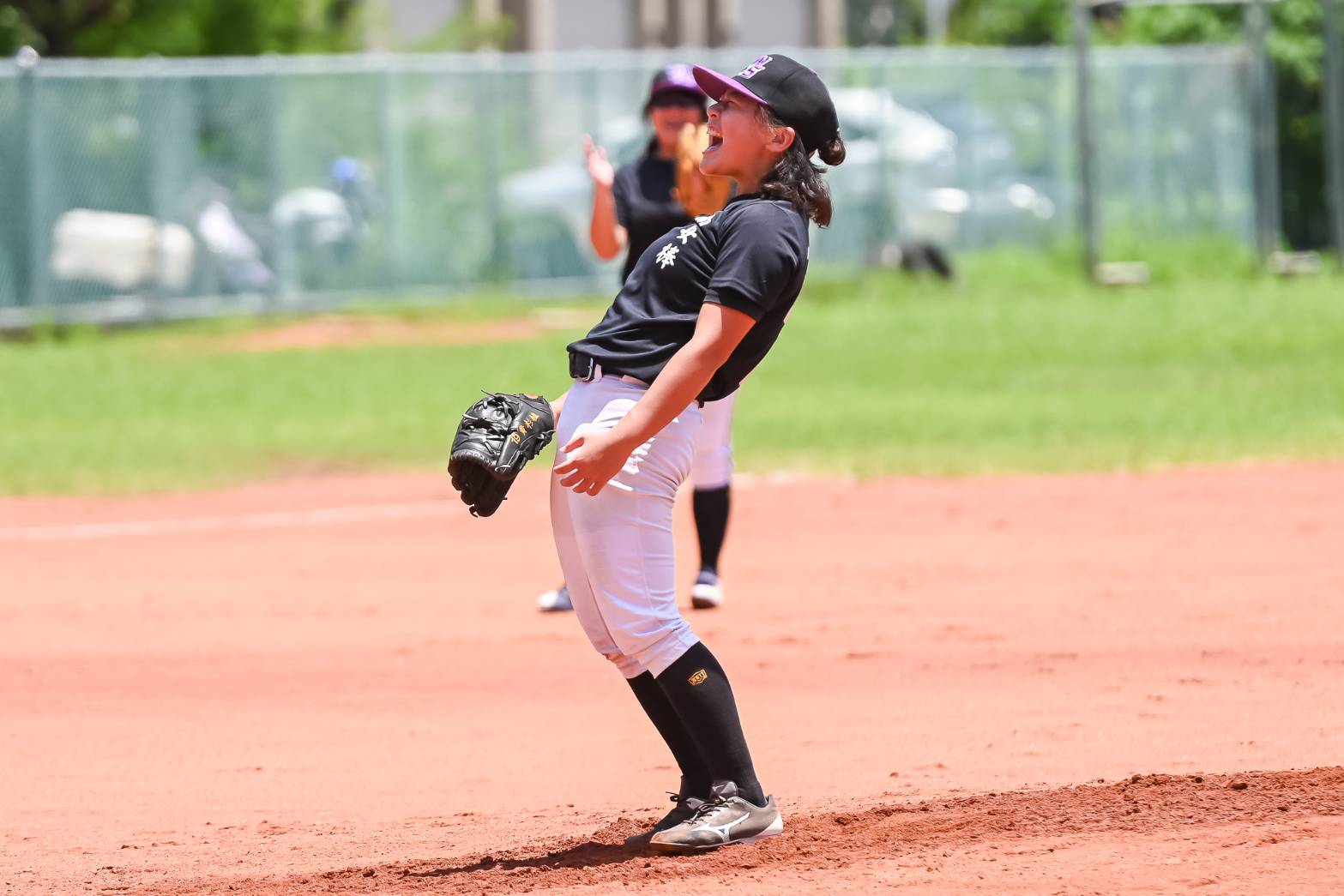 全國社區棒球賽》5局12K！張彩伊86球完投5局又長打　帶領台南女中奪U18女子組亞軍