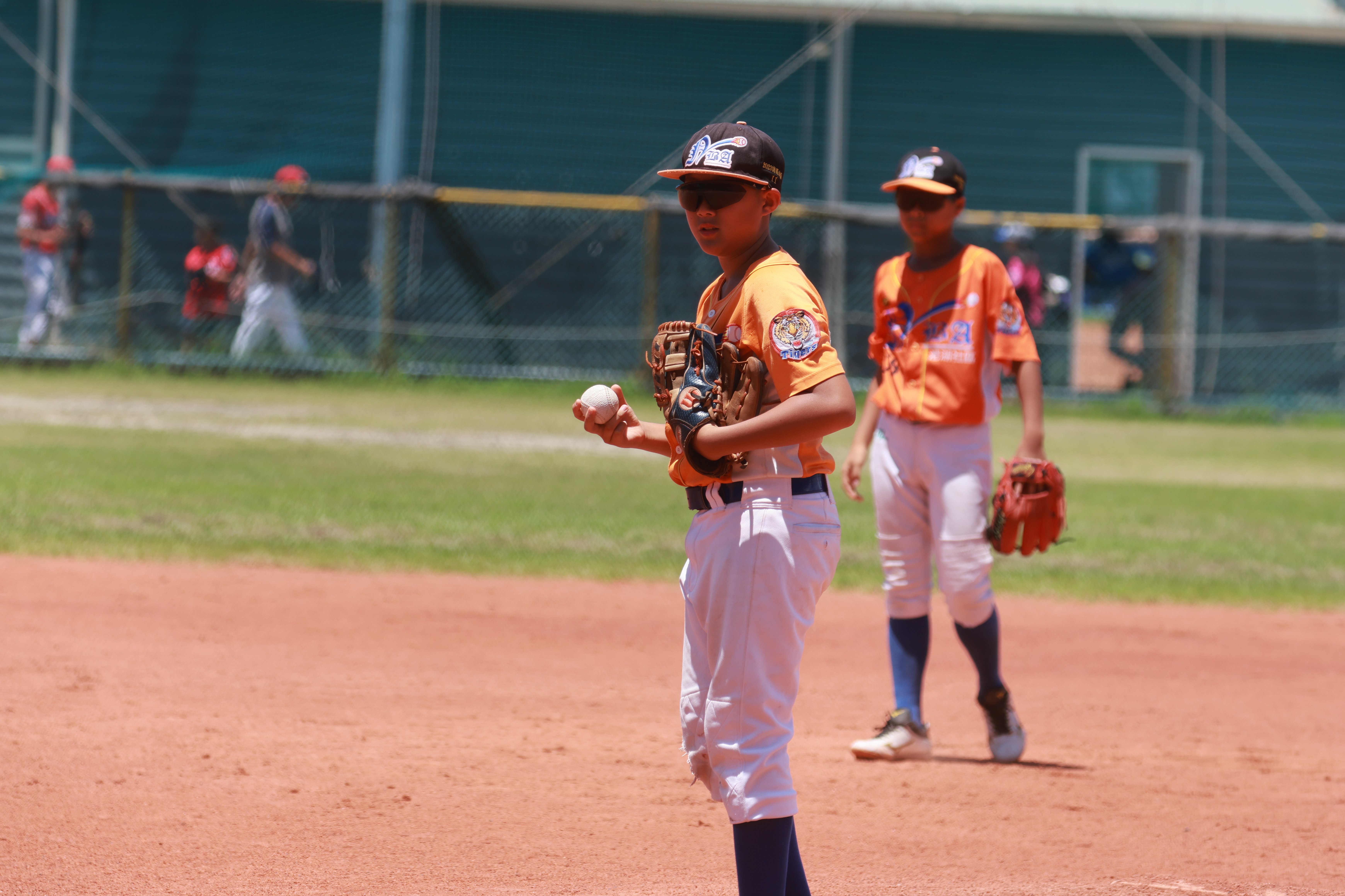 全國社區棒球賽》自己的勝投自己打！詹旻倫完投無責失再敲2打點　NBA港湖社區藍奪分組首勝